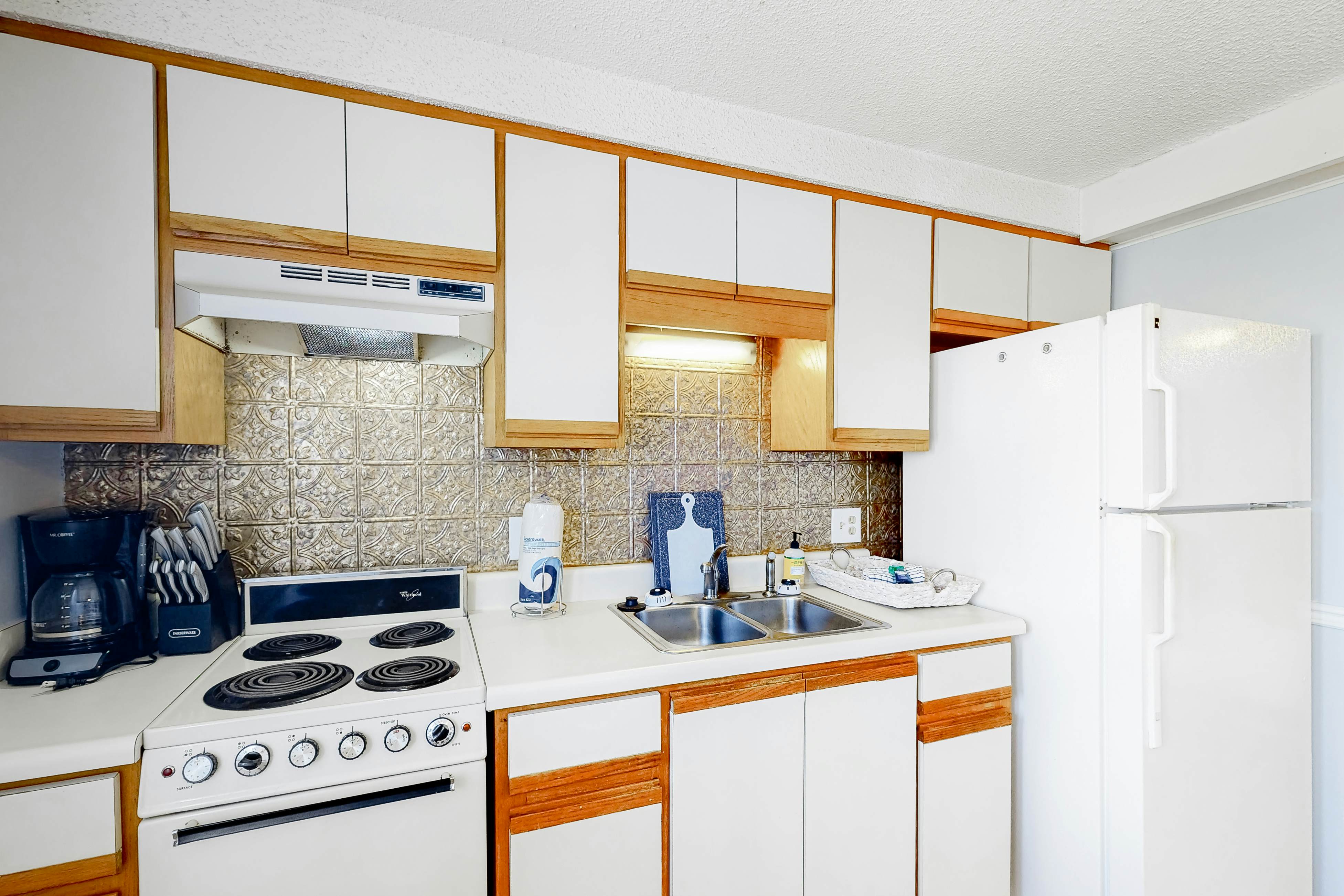 The Inn at St Thomas Square 1203C