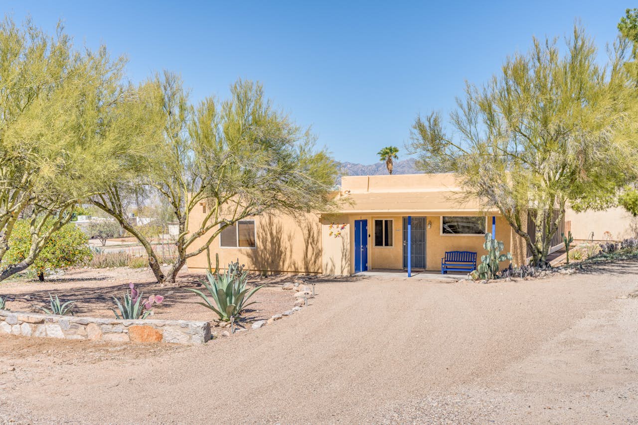 Bonanza Guest House 1 BD Tucson, AZ Vacation Rental Vacasa