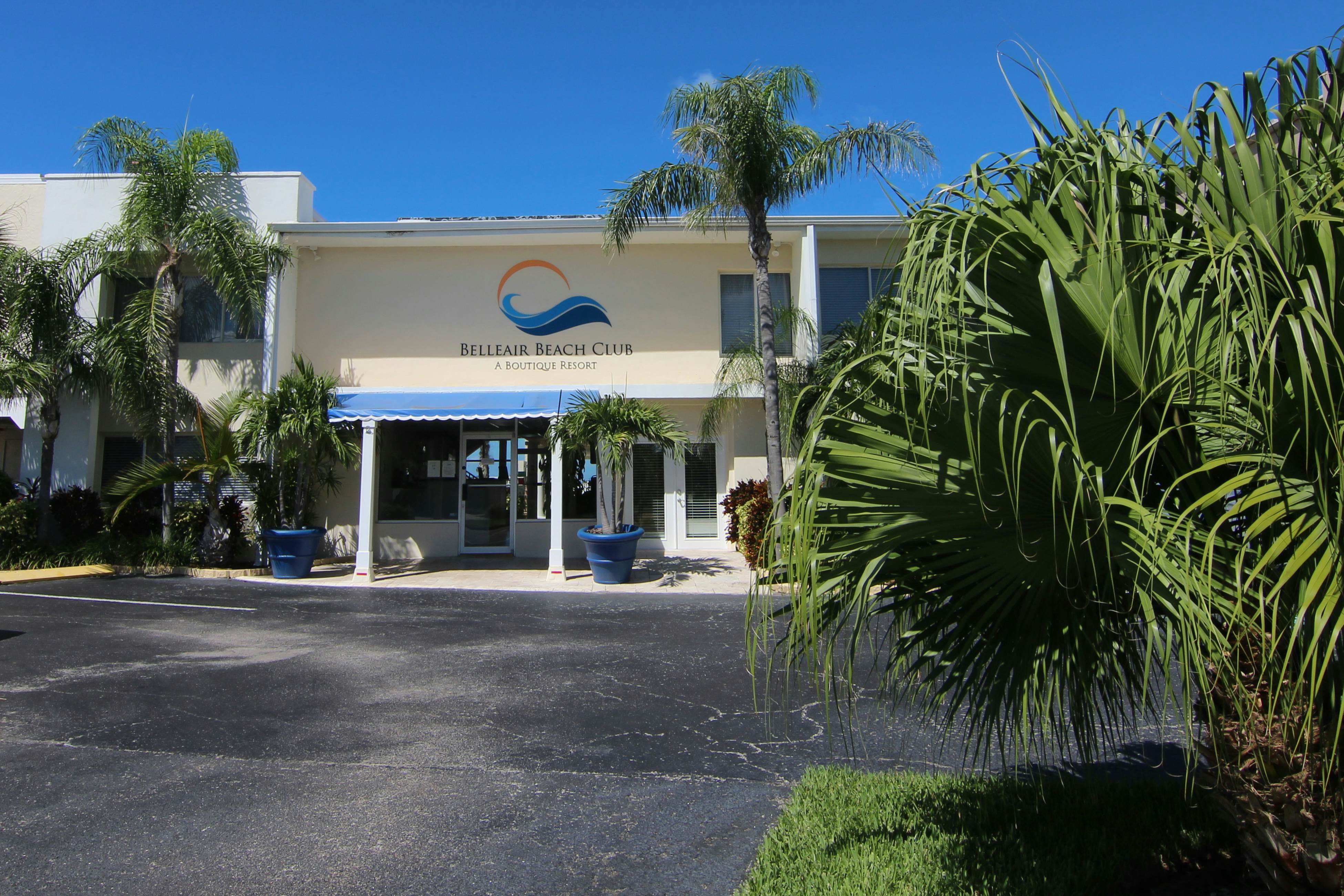 Belleair Beach Club 212 1 BD Belleair Beach, FL Vacation Rental Vacasa