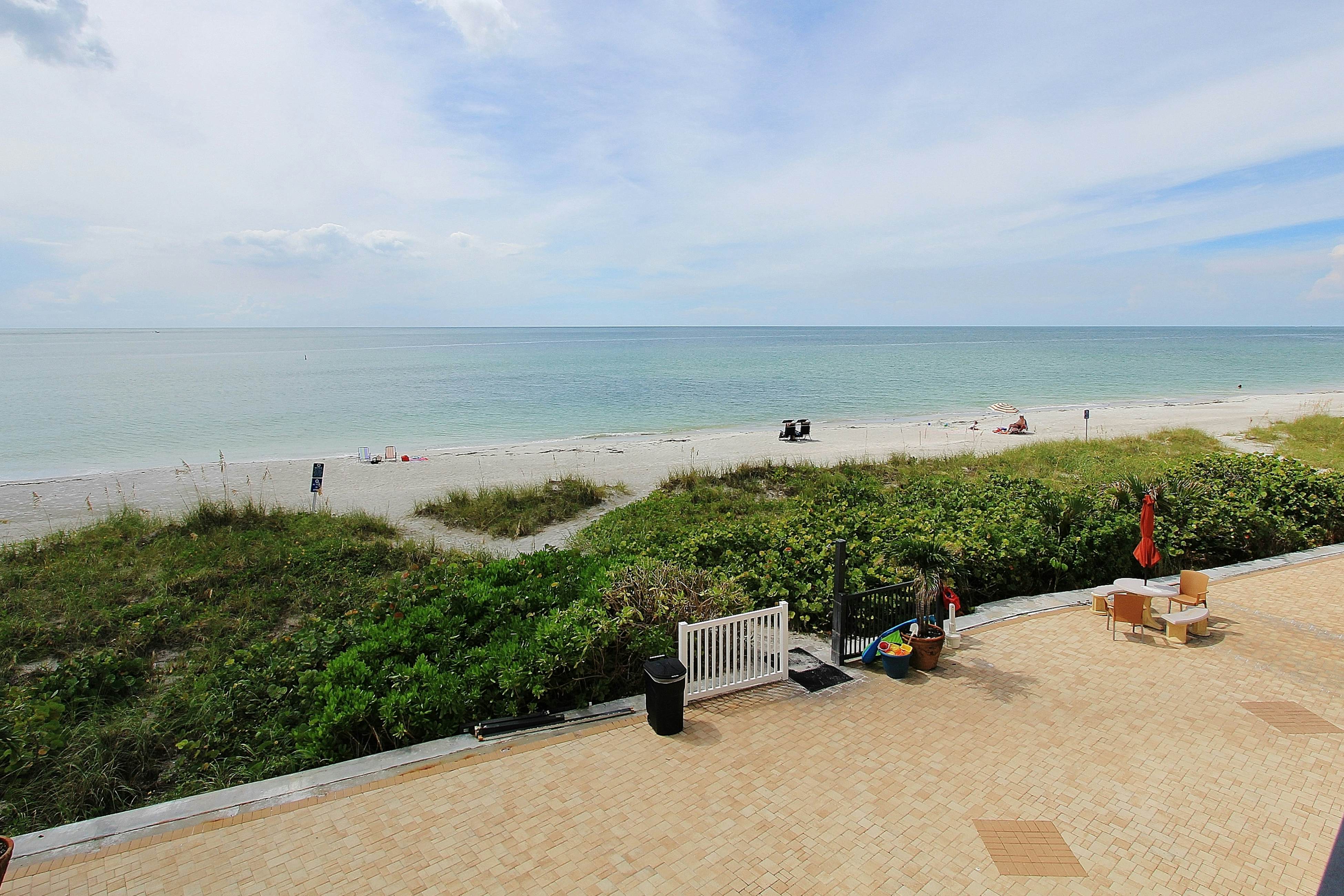 Belleair Beach Club 212 1 BD Belleair Beach, FL Vacation Rental Vacasa