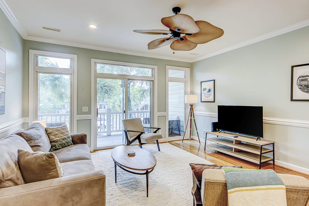 Beachy, three-story villa w/ deck & shared pool - walk downtown & to the beach — Folly Beach, SC — vacation rental