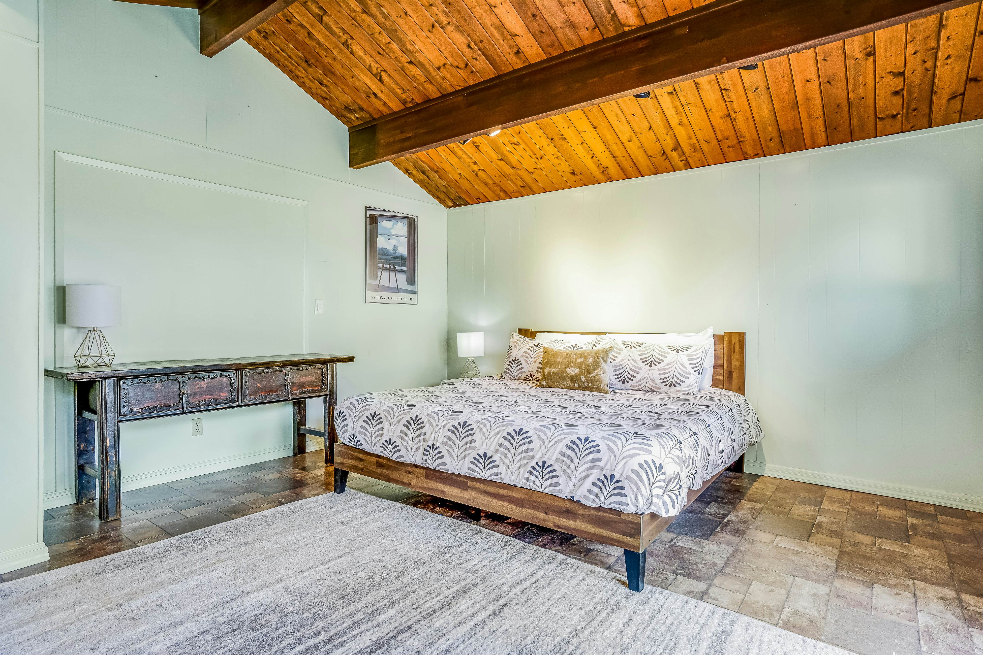 Innkeeper's Lodge at Mount Walker Inn