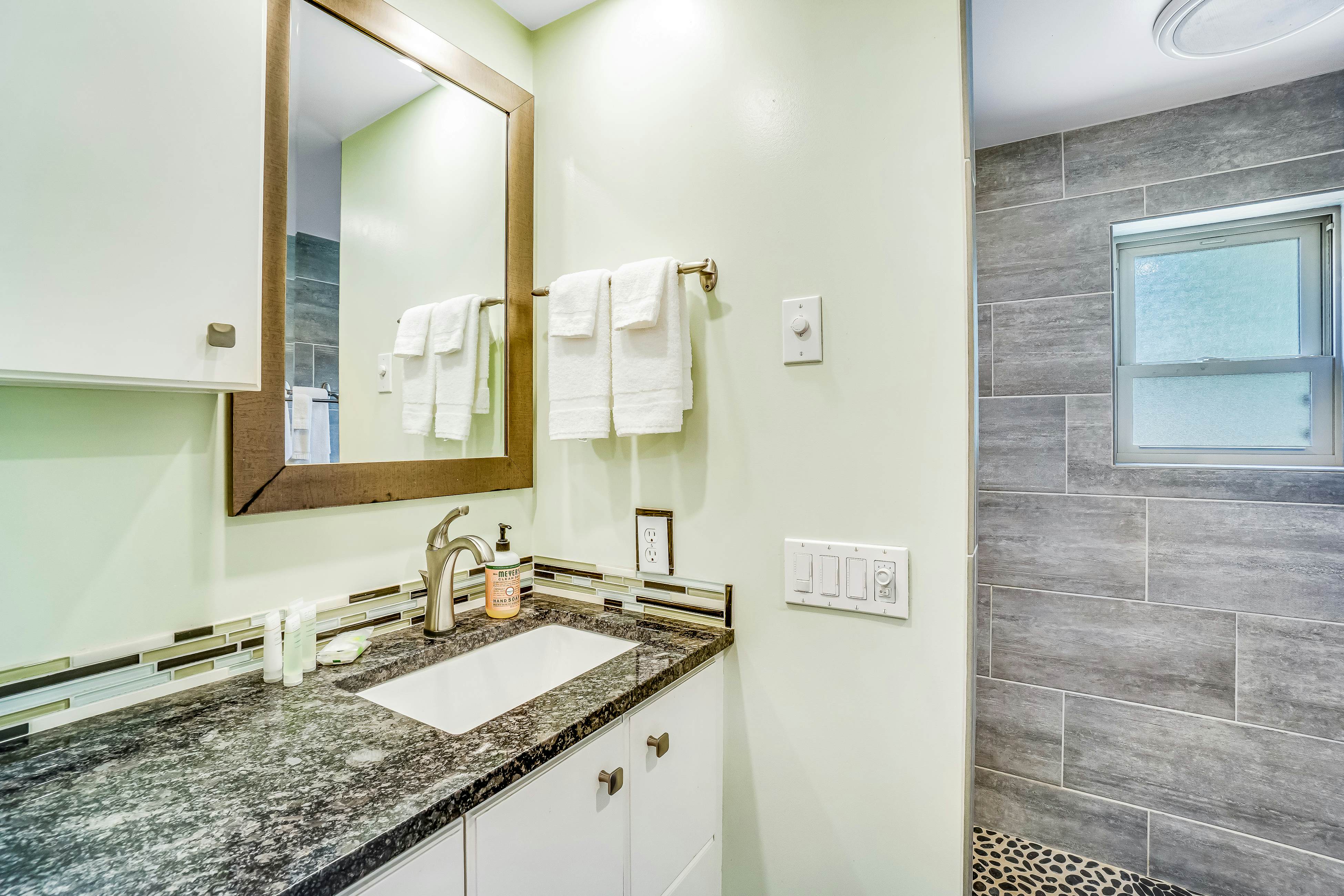 Innkeeper's Lodge at Mount Walker Inn