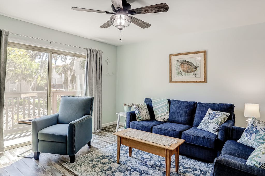Beautiful villa, family-friendly w/ balcony, beach access, pool, & washer/dryer — Hilton Head, SC — vacation rental