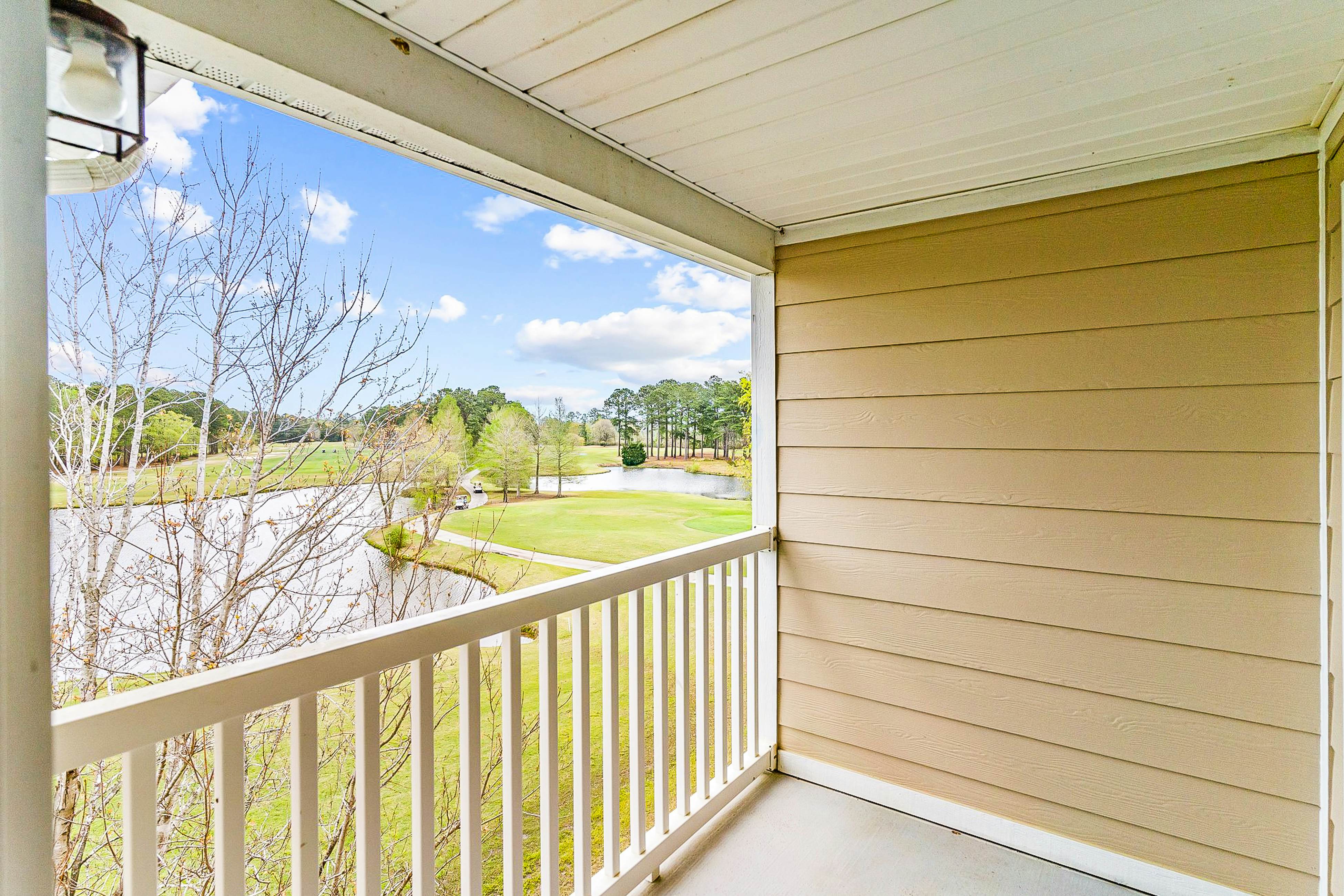 Crow Creek Perch 3 BD Calabash, NC Vacation Rental Vacasa