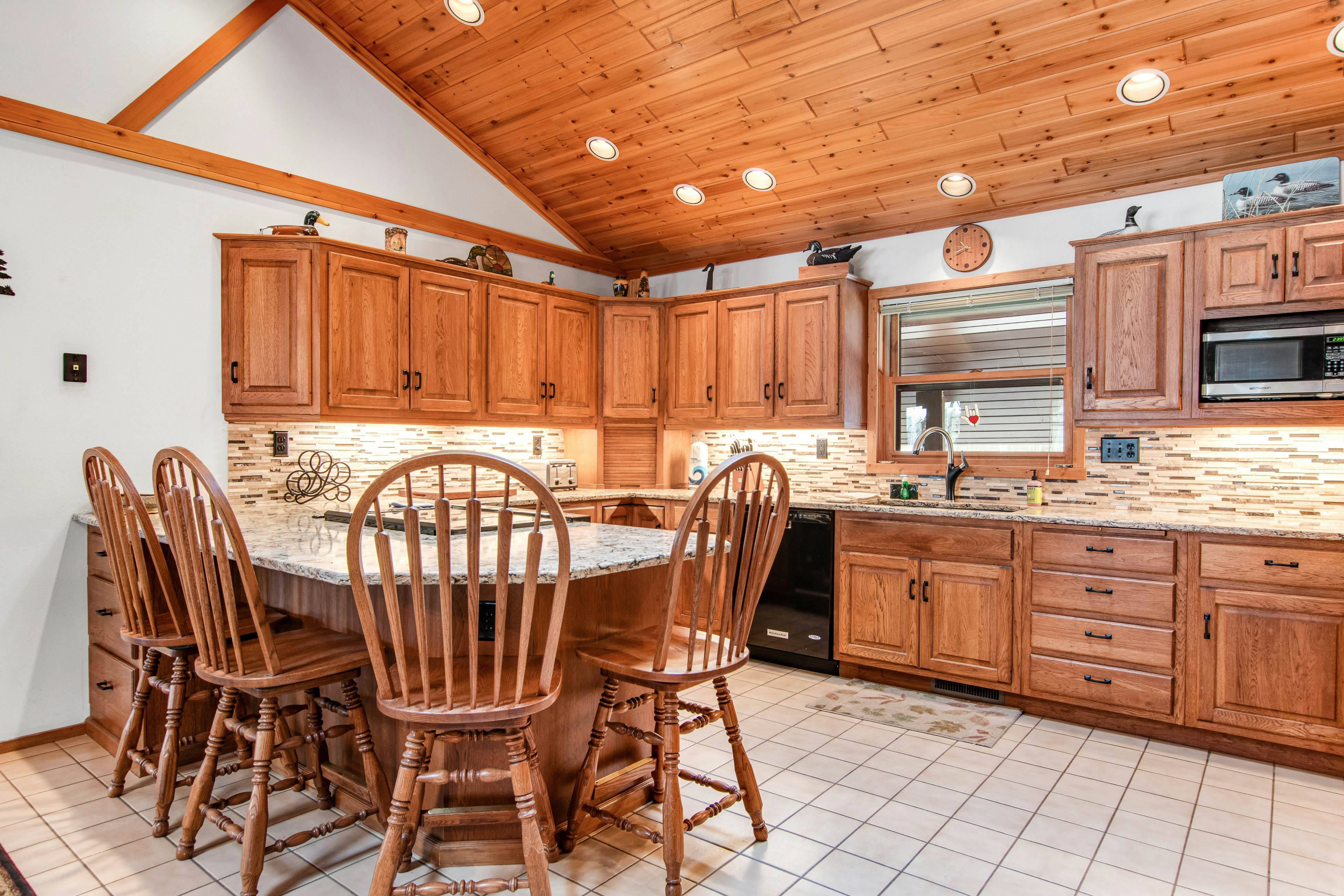 Sailor's Point Lodge