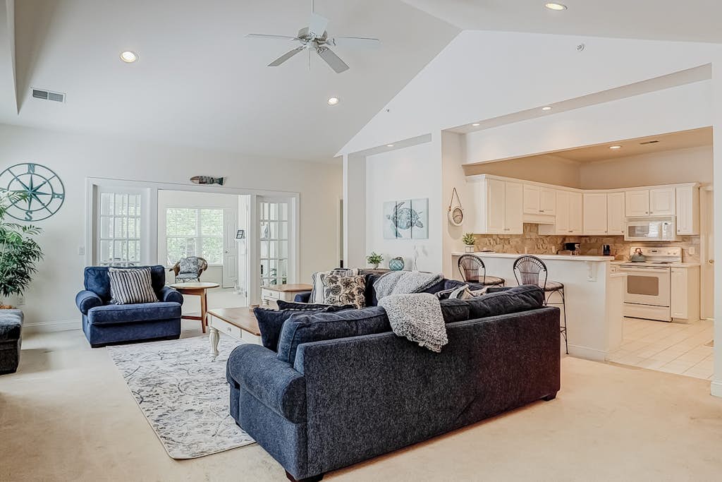 Dreamy Island Home Near the Beach W/ Shared Pool, Golf On-site & Lagoon View — Hilton Head, SC — vacation rental