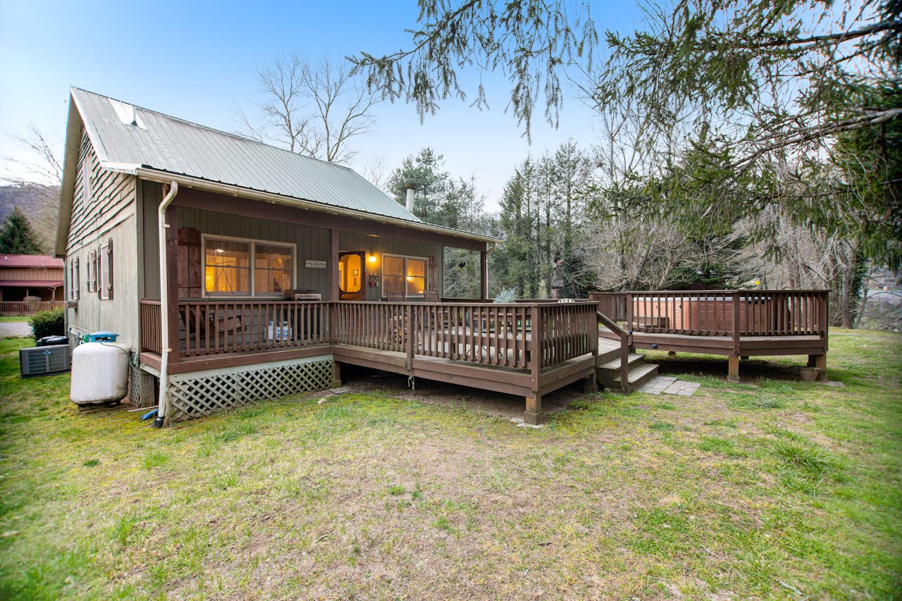 Along the River Cottage 2 BD Cullowhee, NC Vacation Rental Vacasa