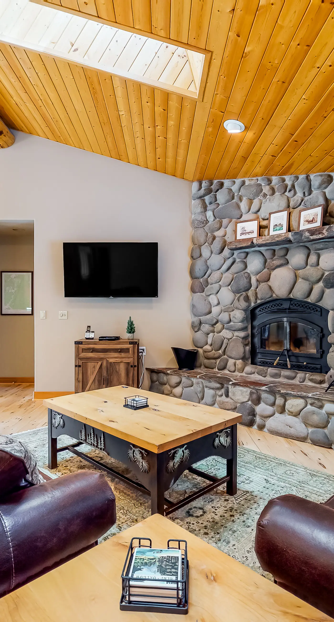 Sunriver Vacation Rentals, Cabins, Resort Rentals | Vacasa