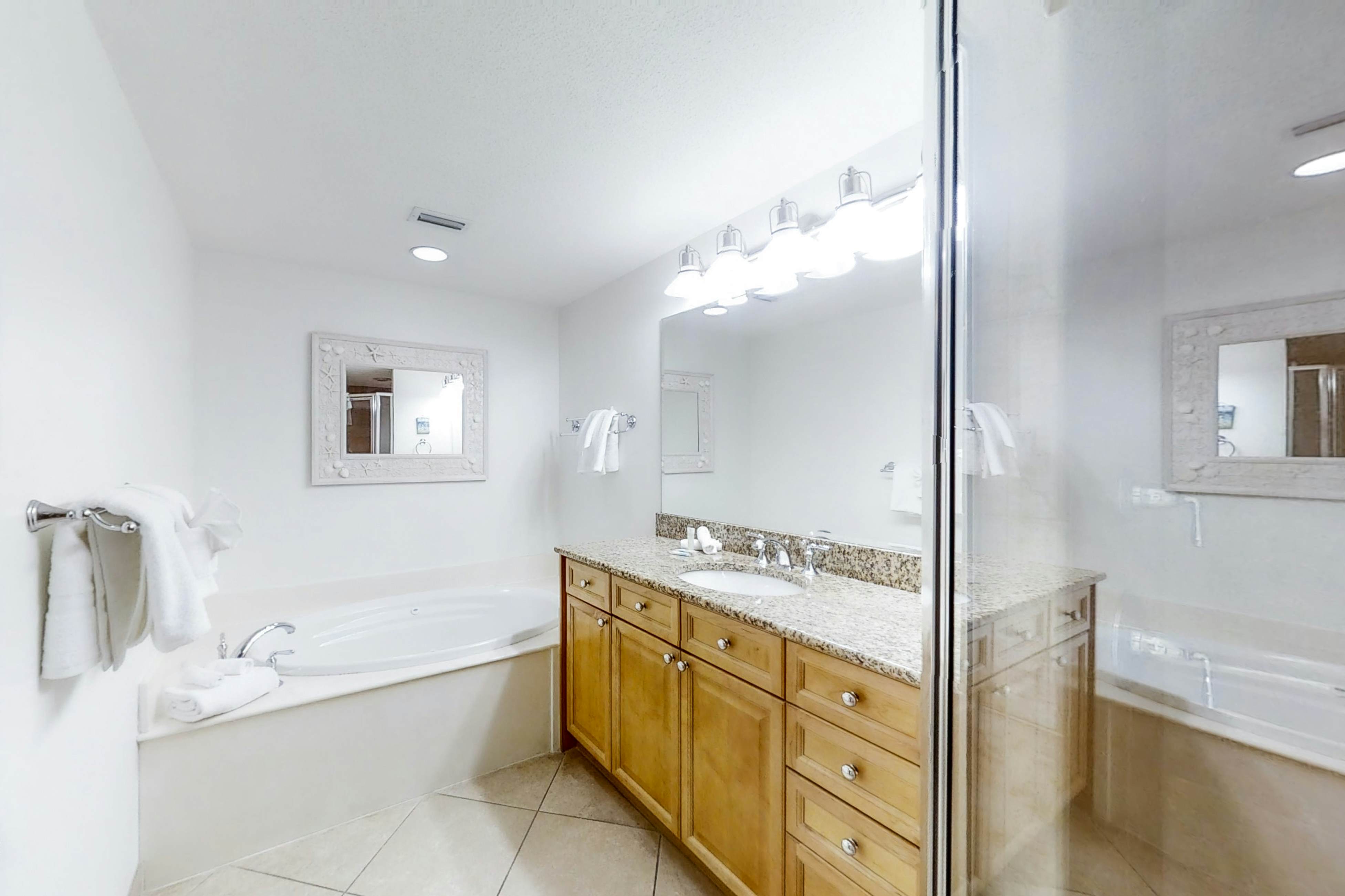 Escapes to the Shores 1101