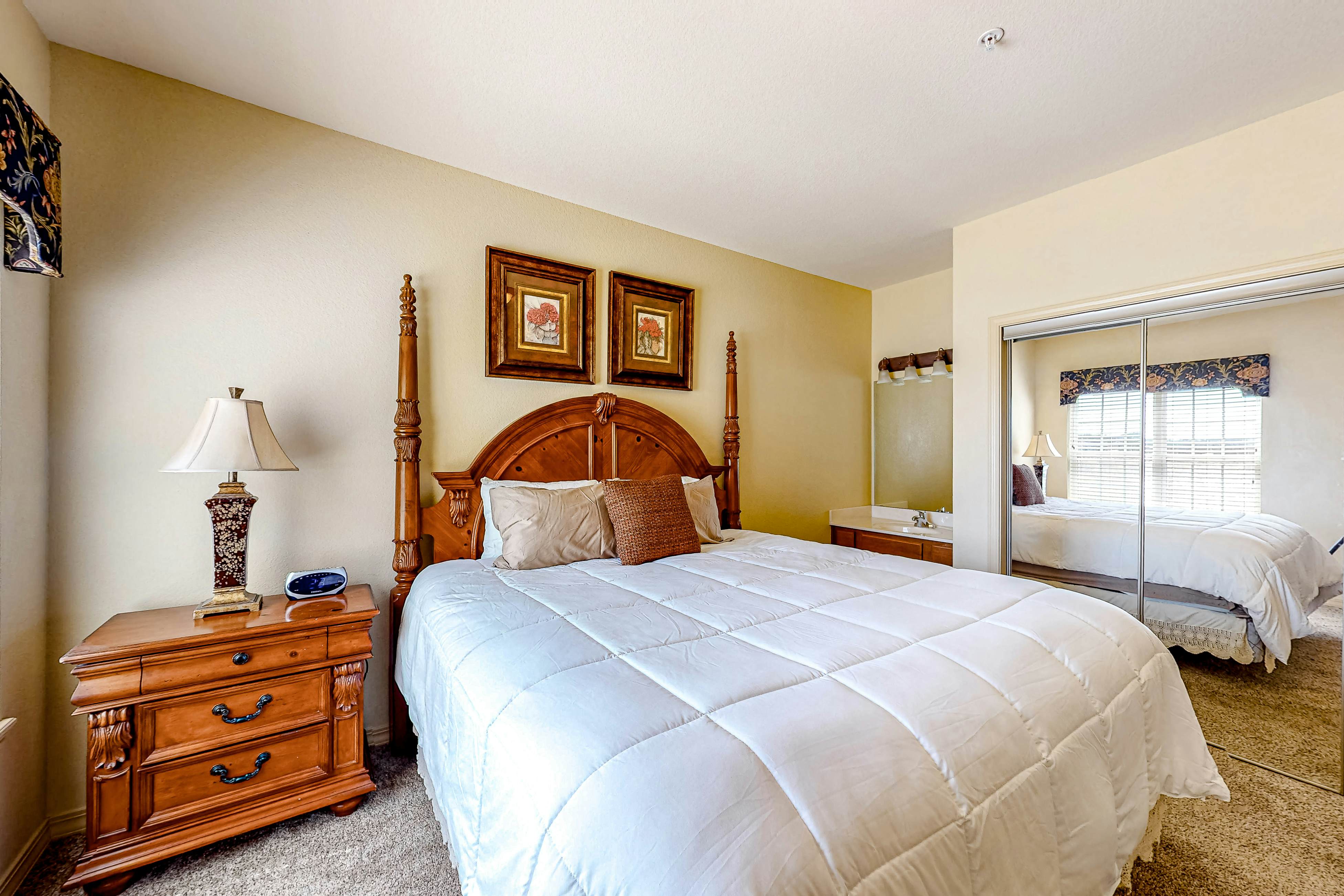 Thousand Hills Condo