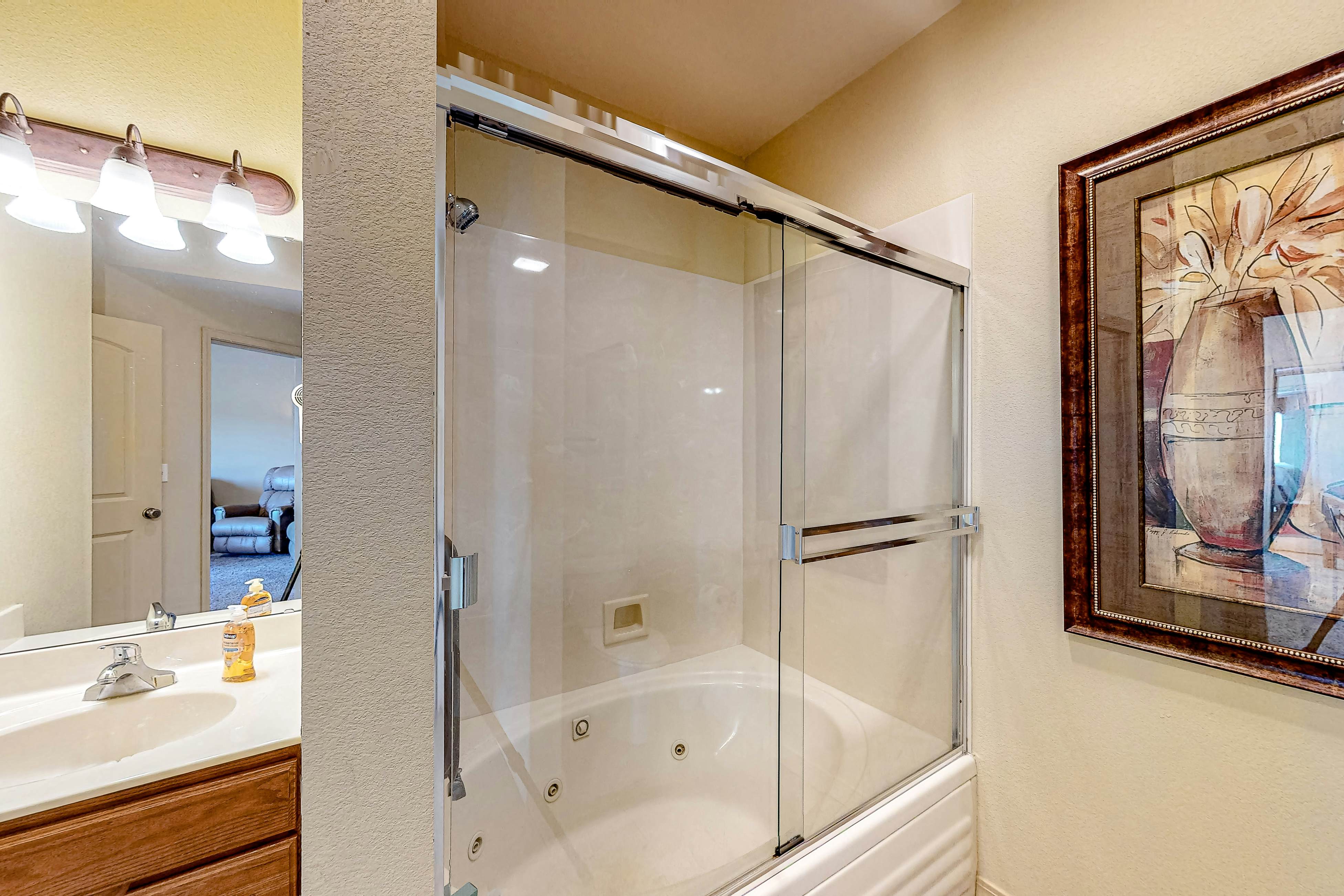 Thousand Hills Condo