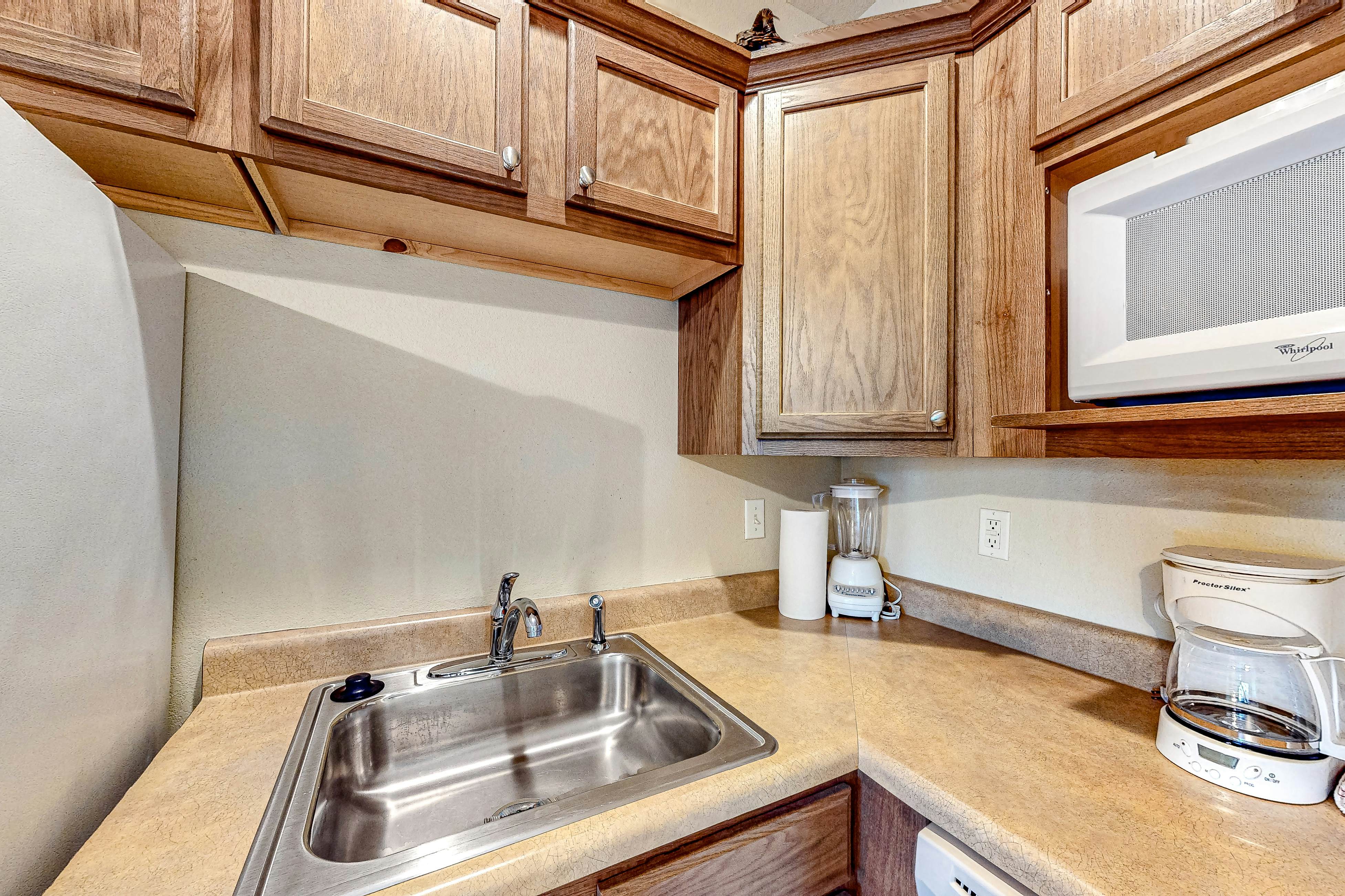 Thousand Hills Condo