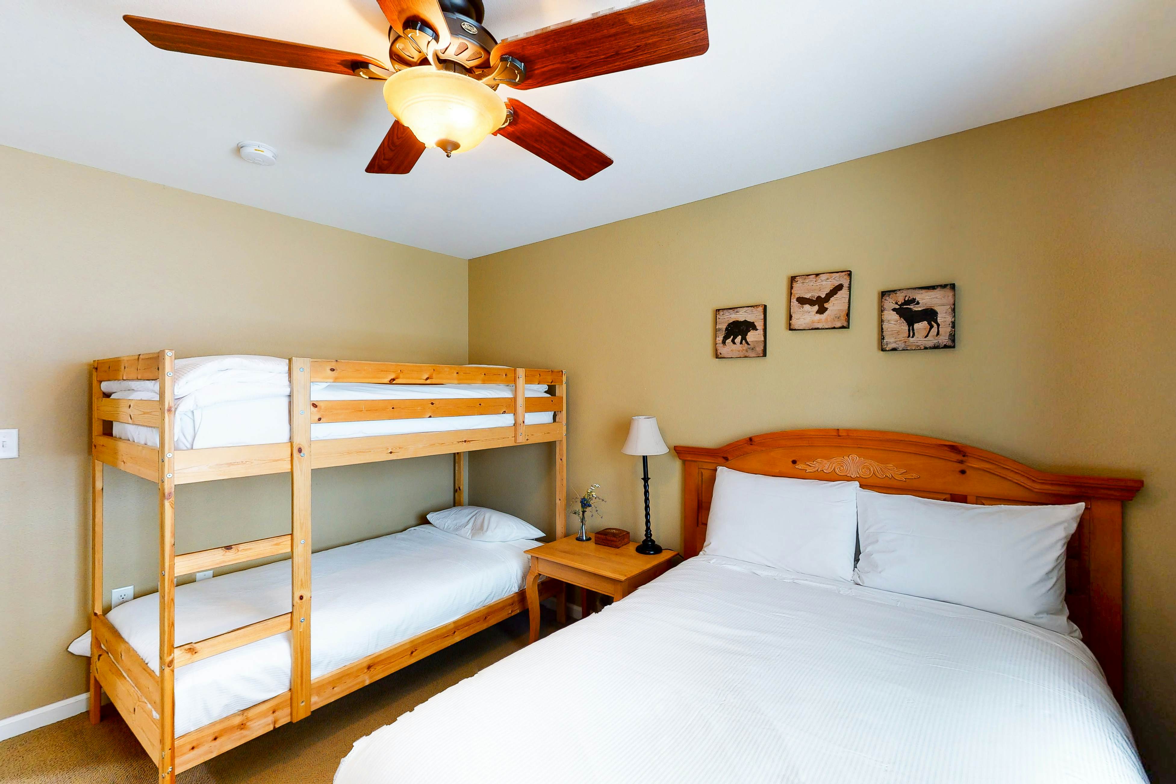 Northshore Lakeview Getaway