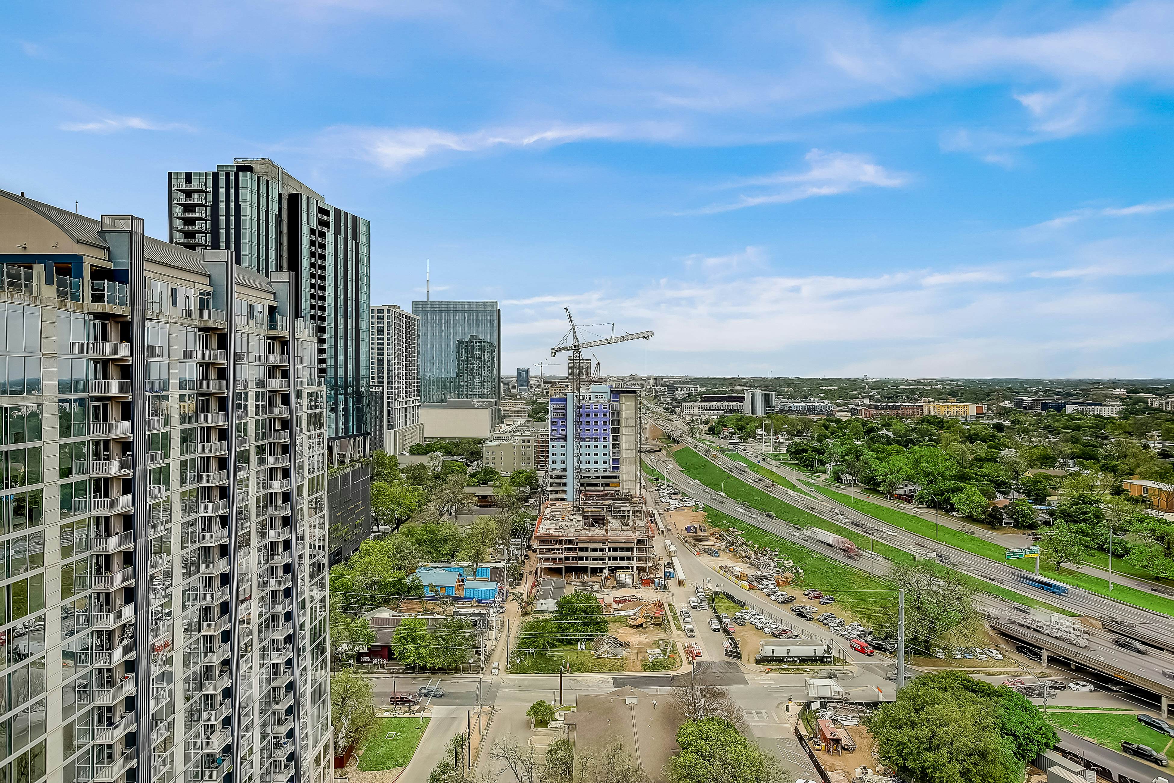 Natiivo Austin Skyline Vistas