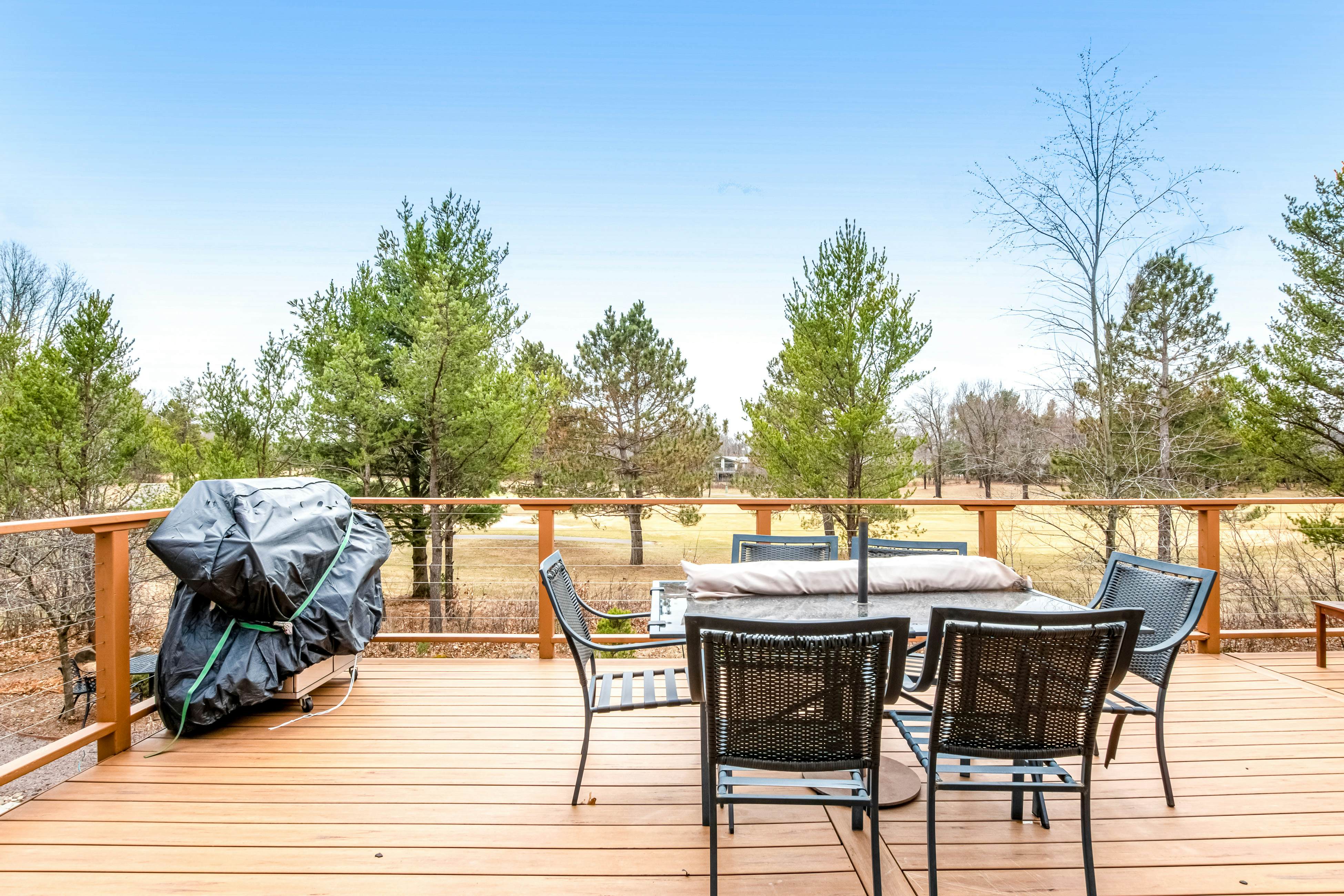 Par For The Course 4 BD Nekoosa, WI Vacation Rental Vacasa