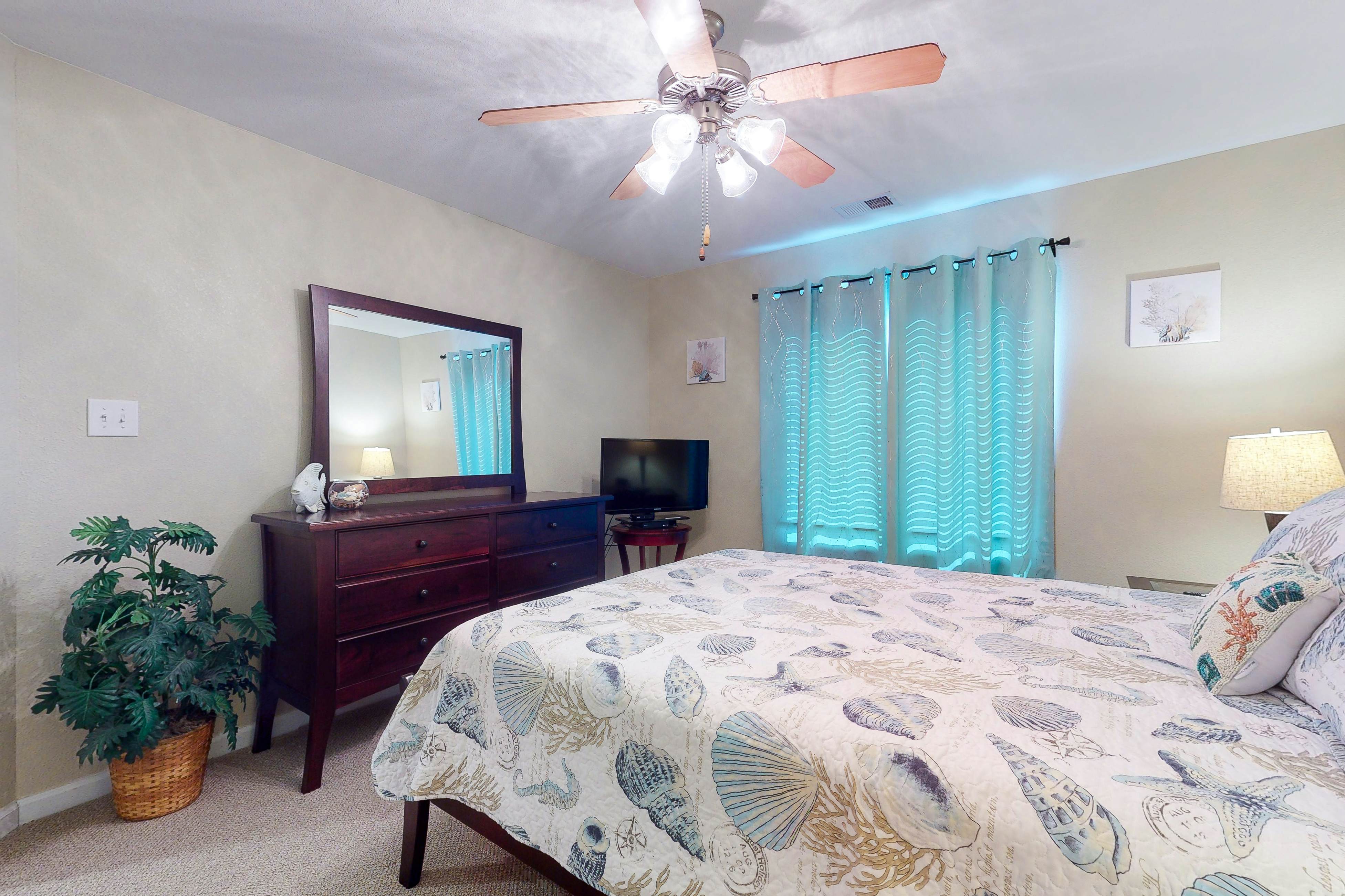 Seaside B202- Silver Lining 