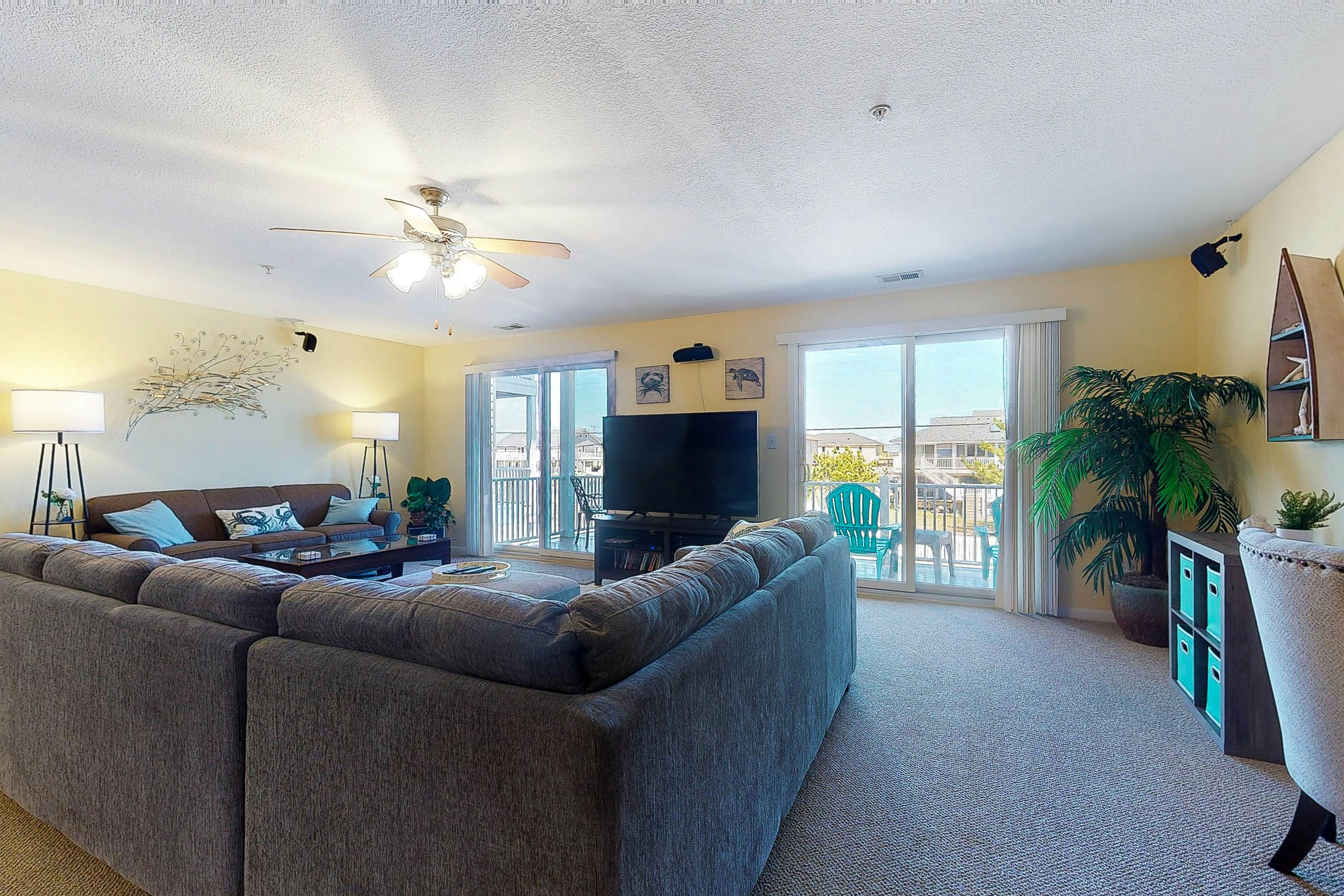 Seaside B202- Silver Lining 