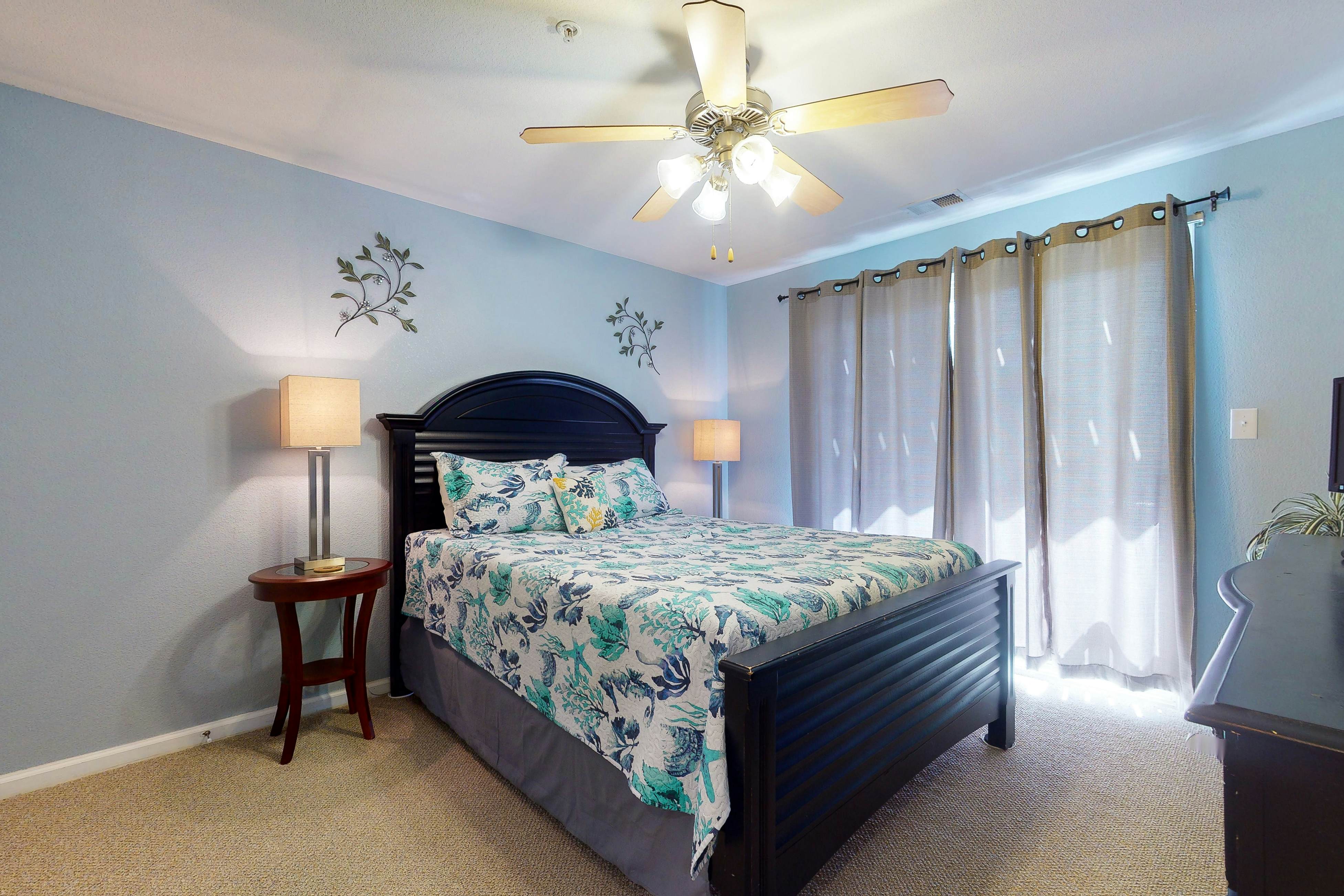 Seaside B202- Silver Lining 