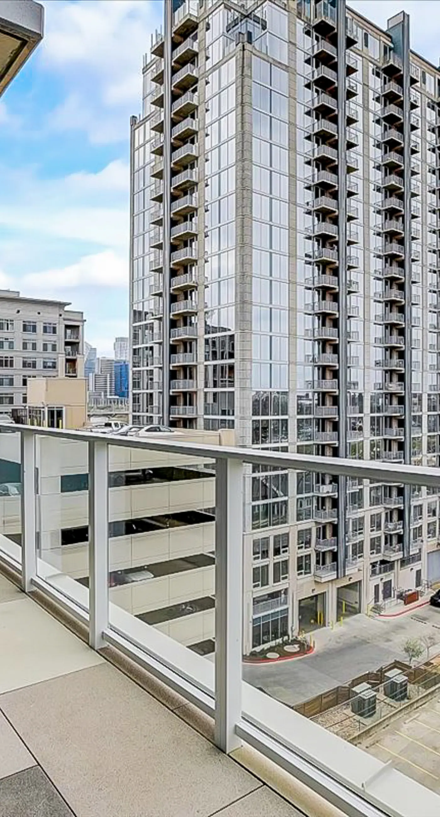 Natiivo Austin Horizons