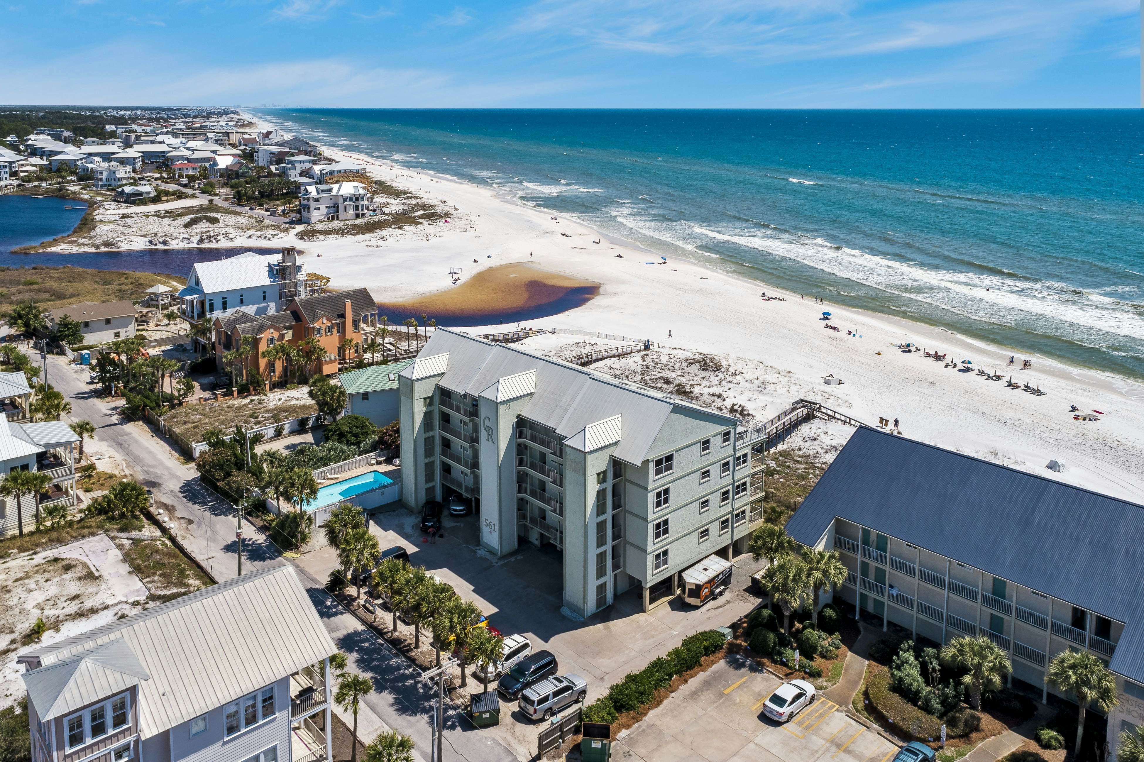 Commodore's Retreat 305