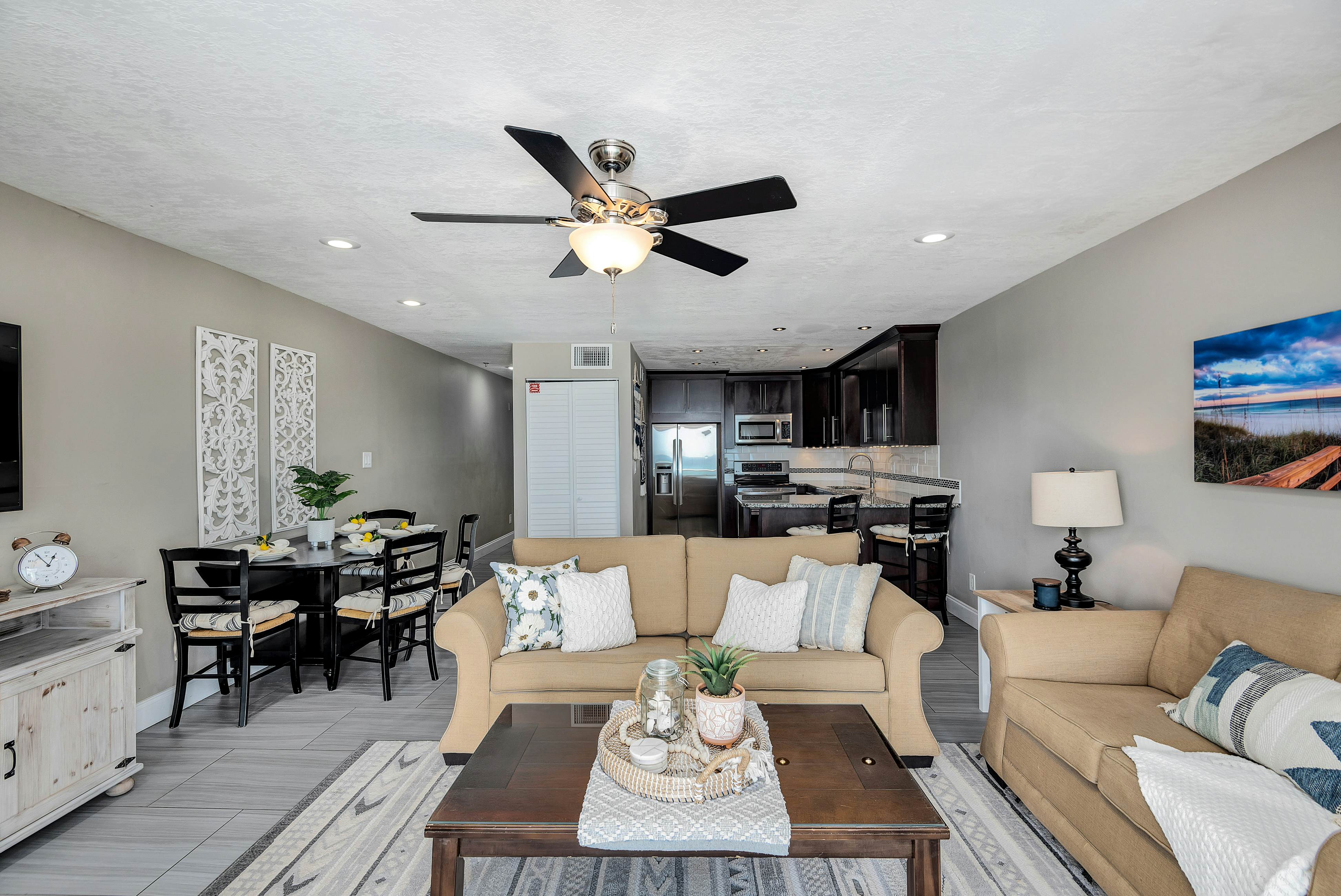 Commodore's Retreat 305