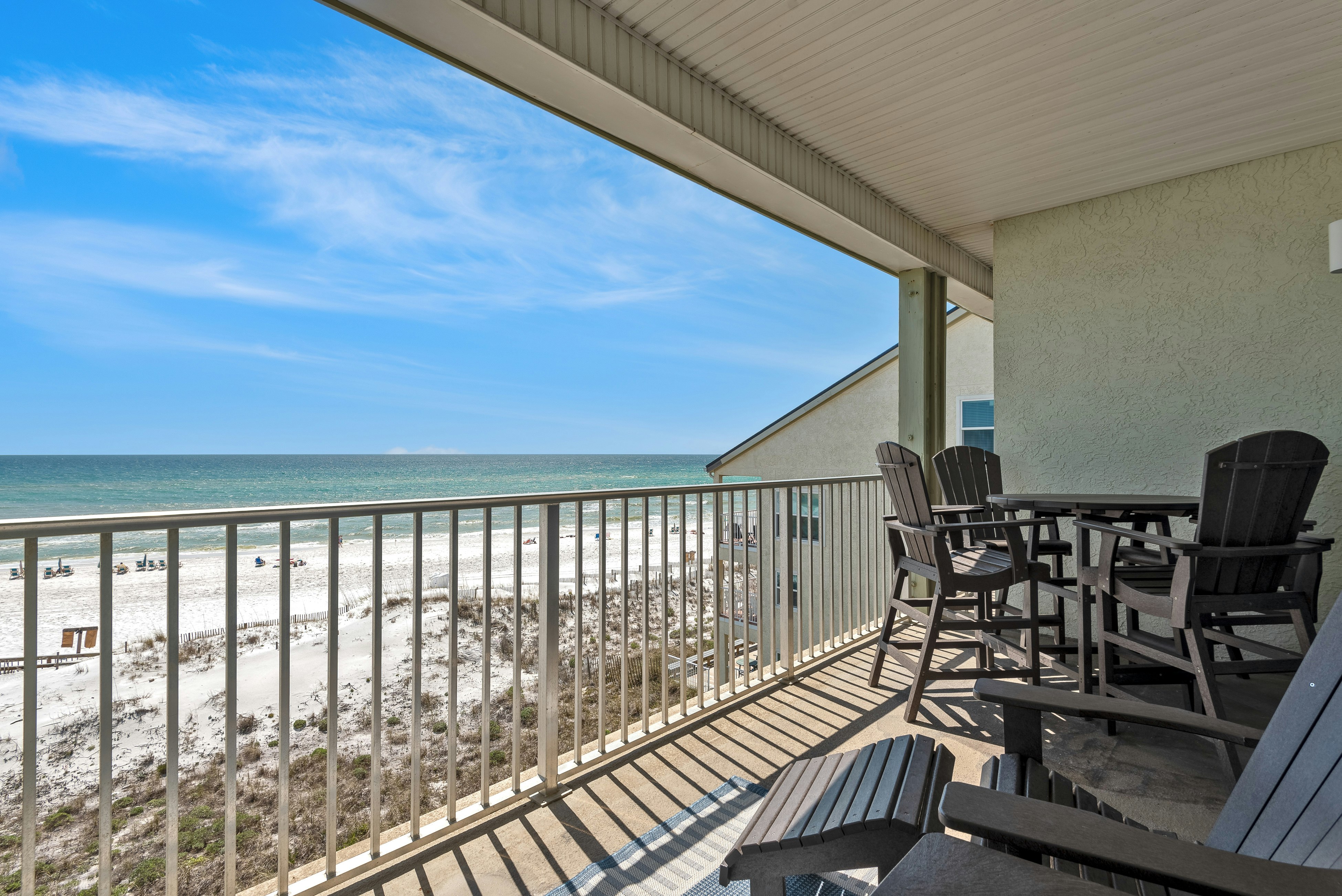 Commodore's Retreat 305