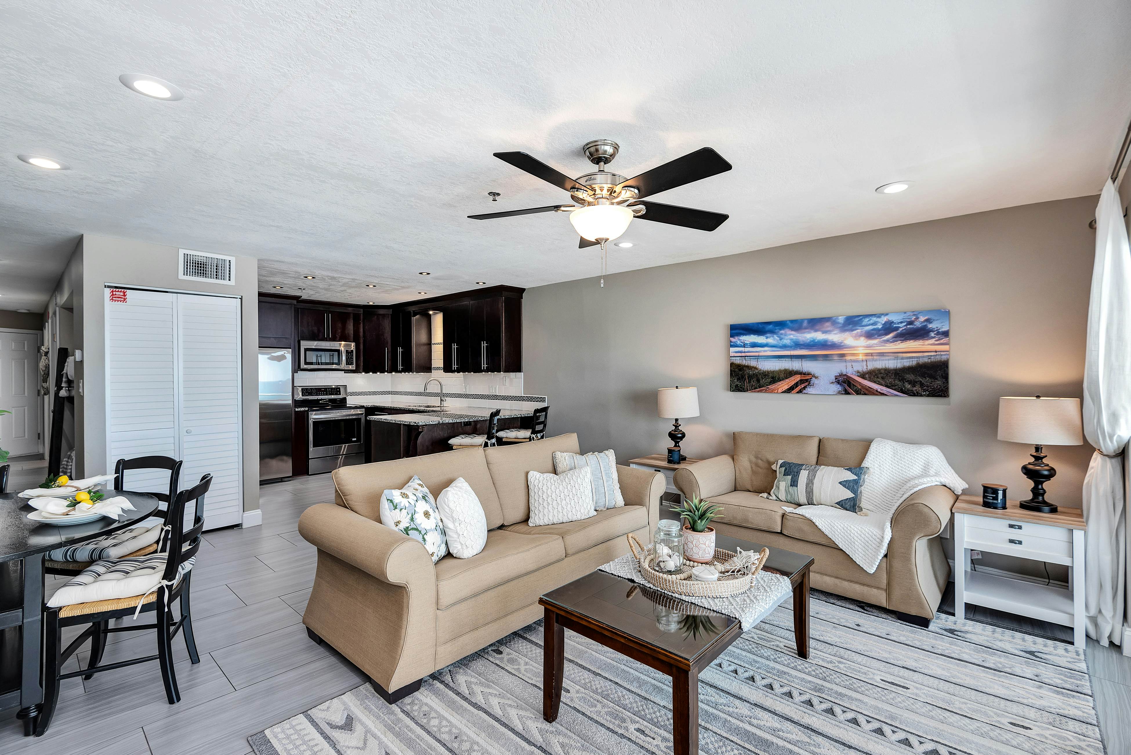 Commodore's Retreat 305