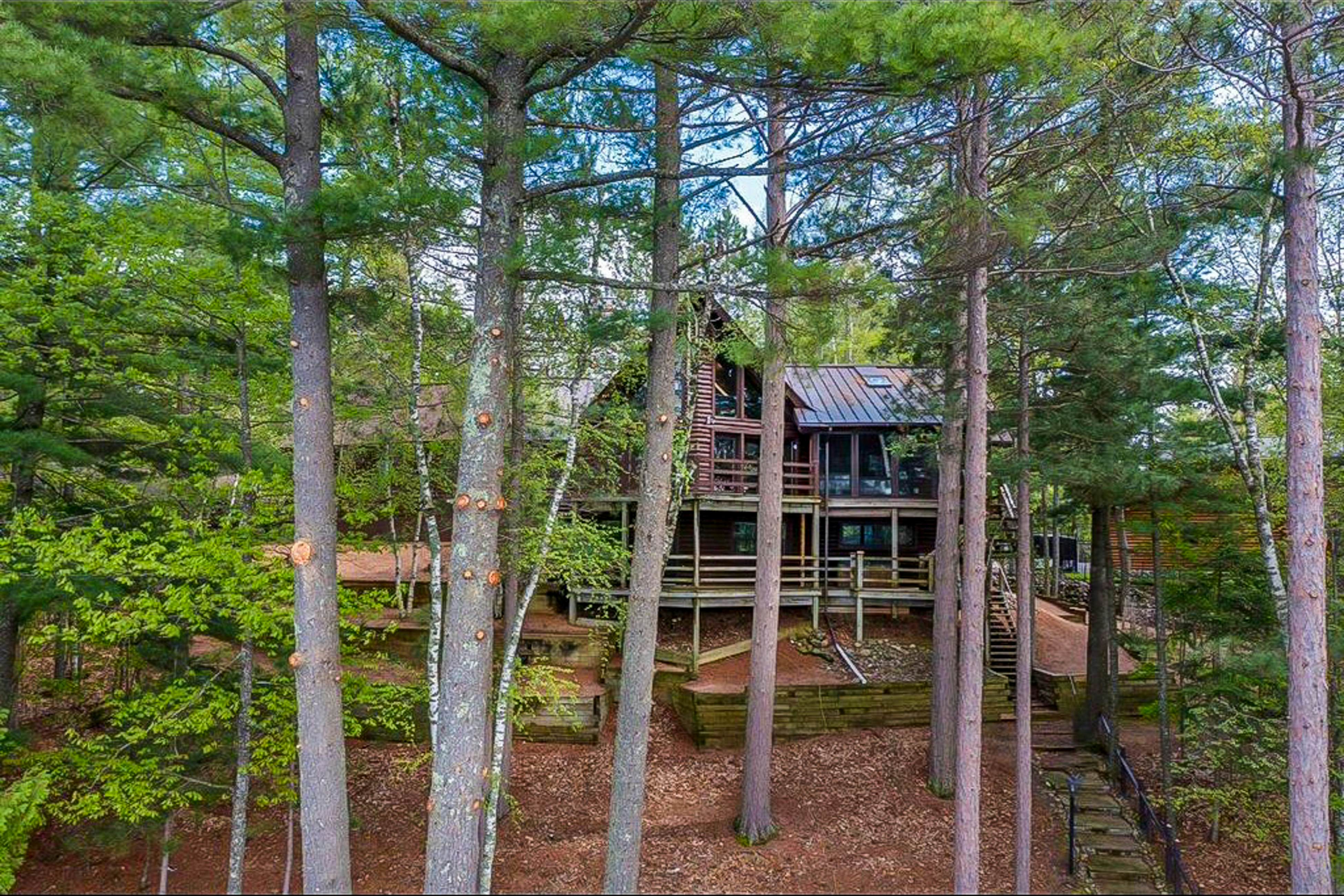 Sailor's Point Lodge