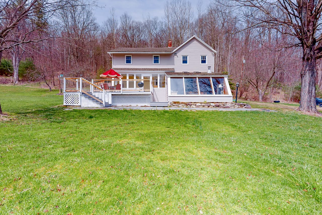 Bluebell Lake Retreat 4 BD Castleton, VT Vacation Rental Vacasa