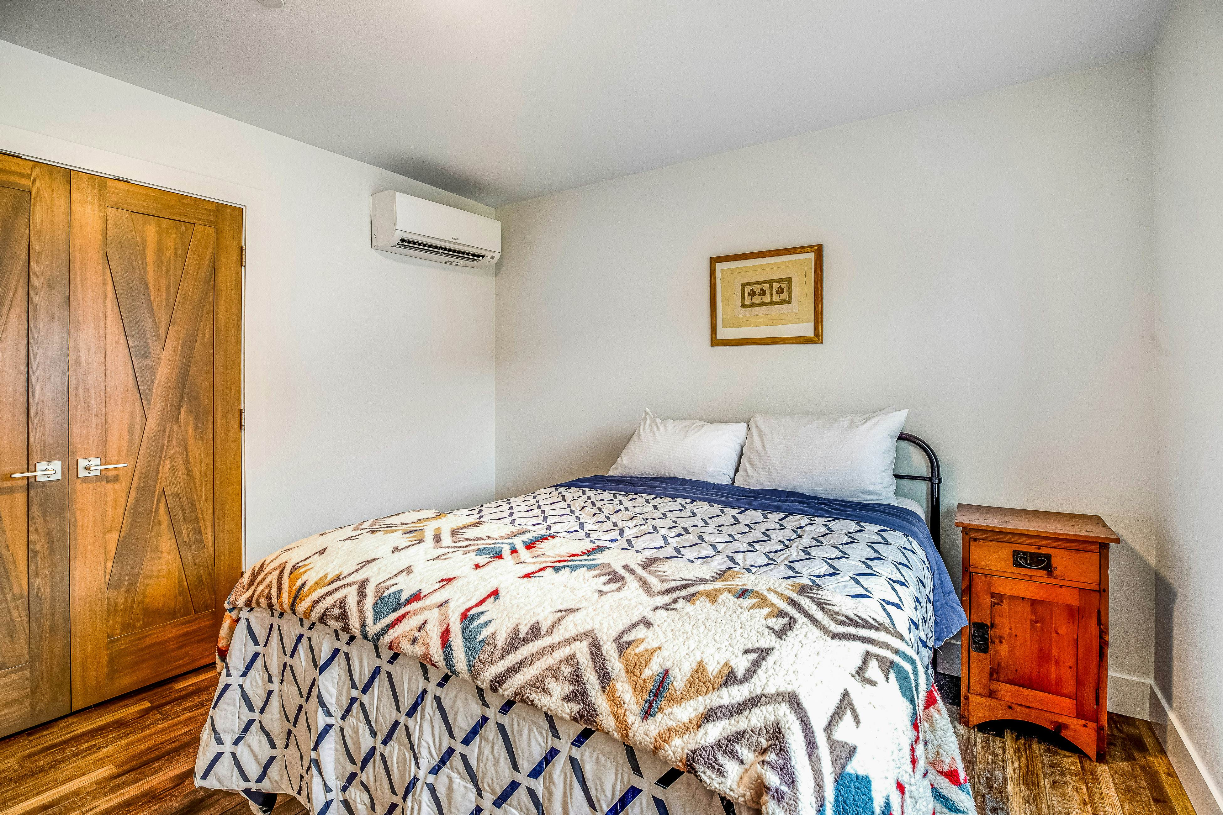 Dungeness Suite 2 BD Garibaldi, OR Vacation Rental Vacasa