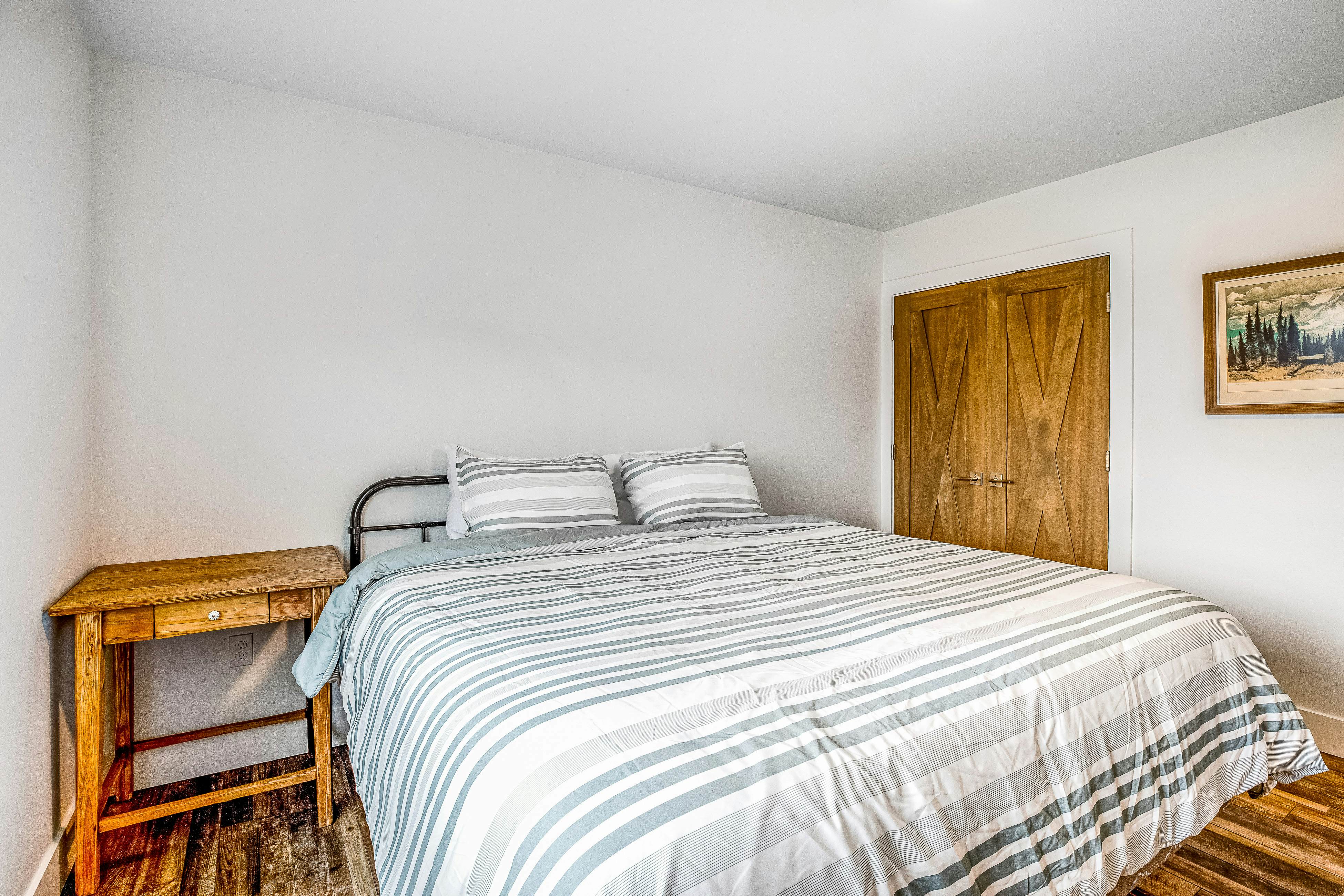 Dungeness Suite 2 BD Garibaldi, OR Vacation Rental Vacasa