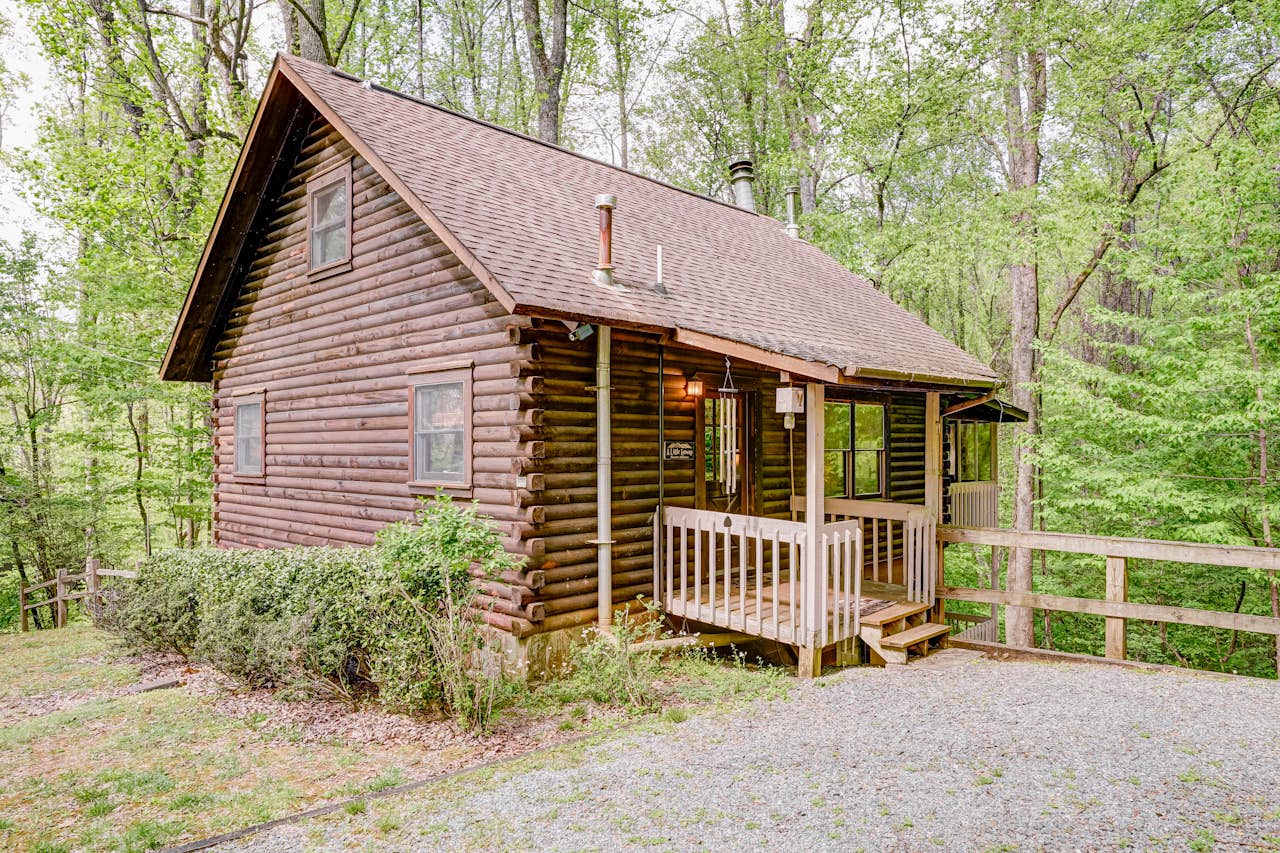 A Little Leeway 2 BD Ellijay, GA Vacation Rental Vacasa