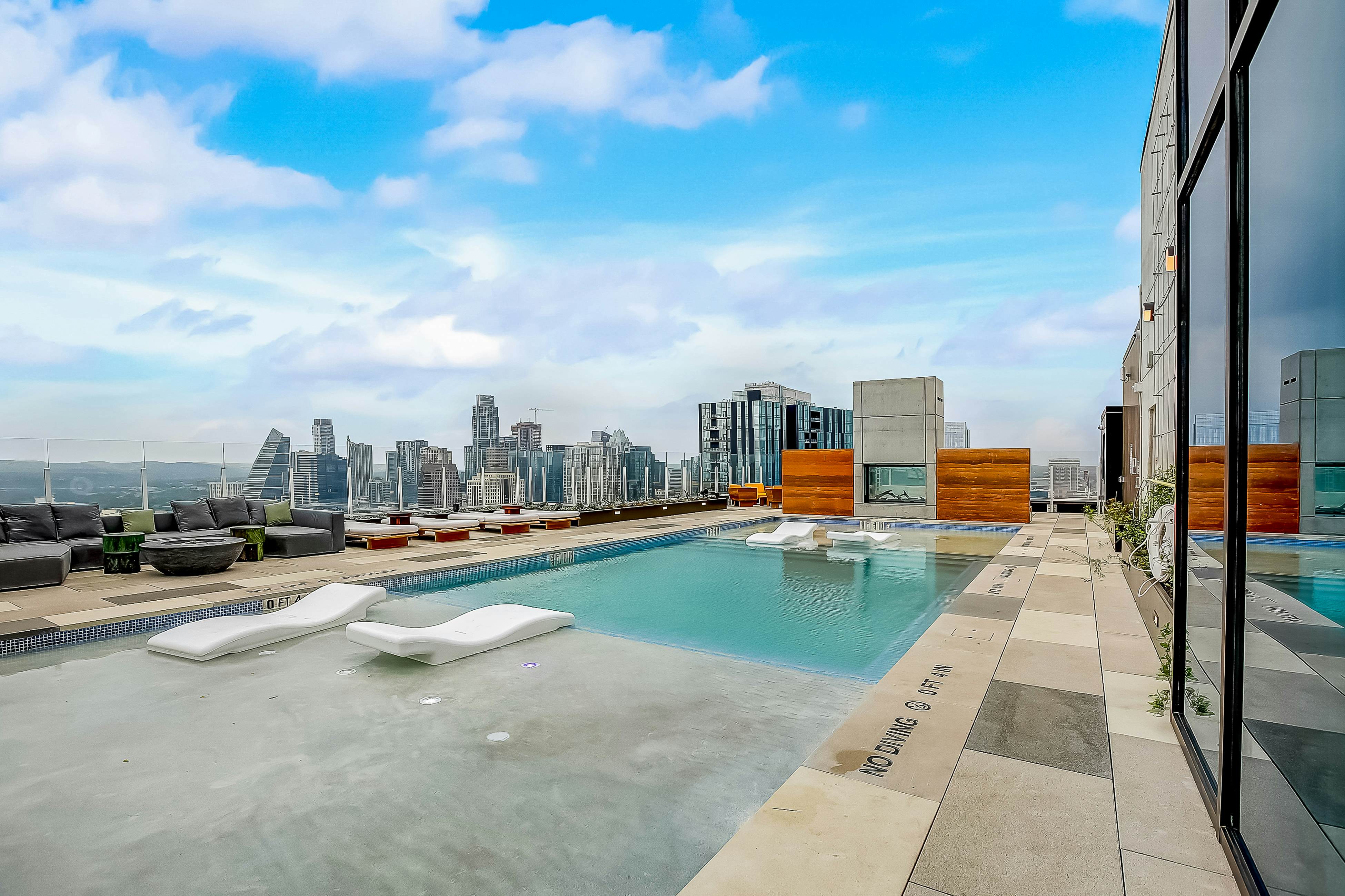 Natiivo Austin Cardinal