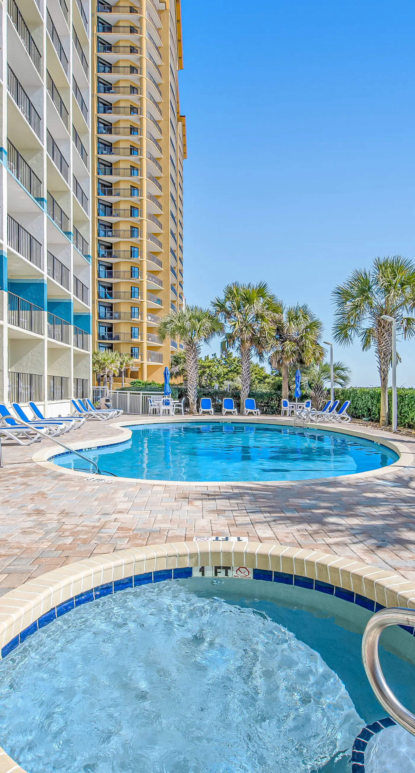 Carolinian Beach Resort 1131