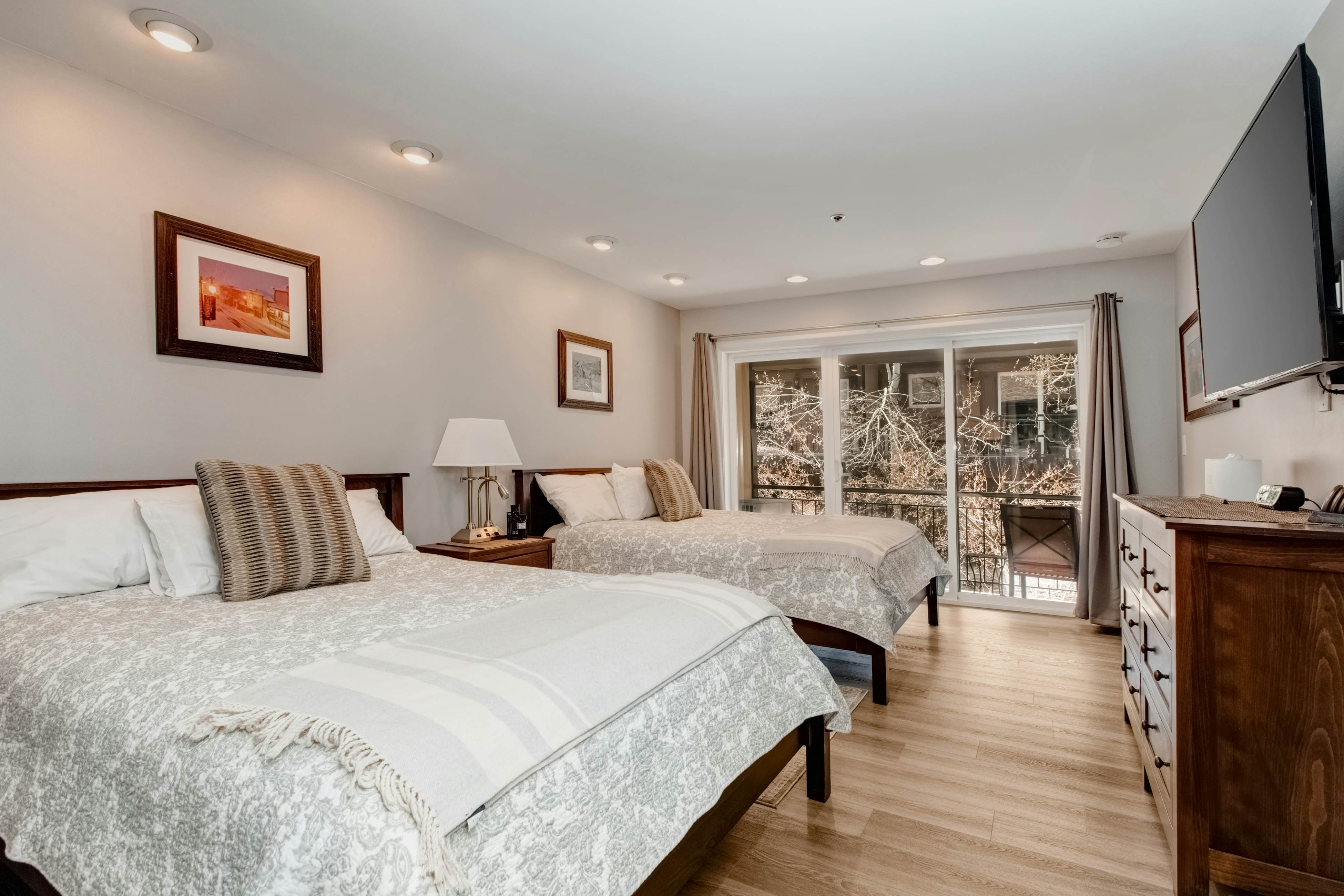 Main Street Old Town - Treasure Mountain Inn #28