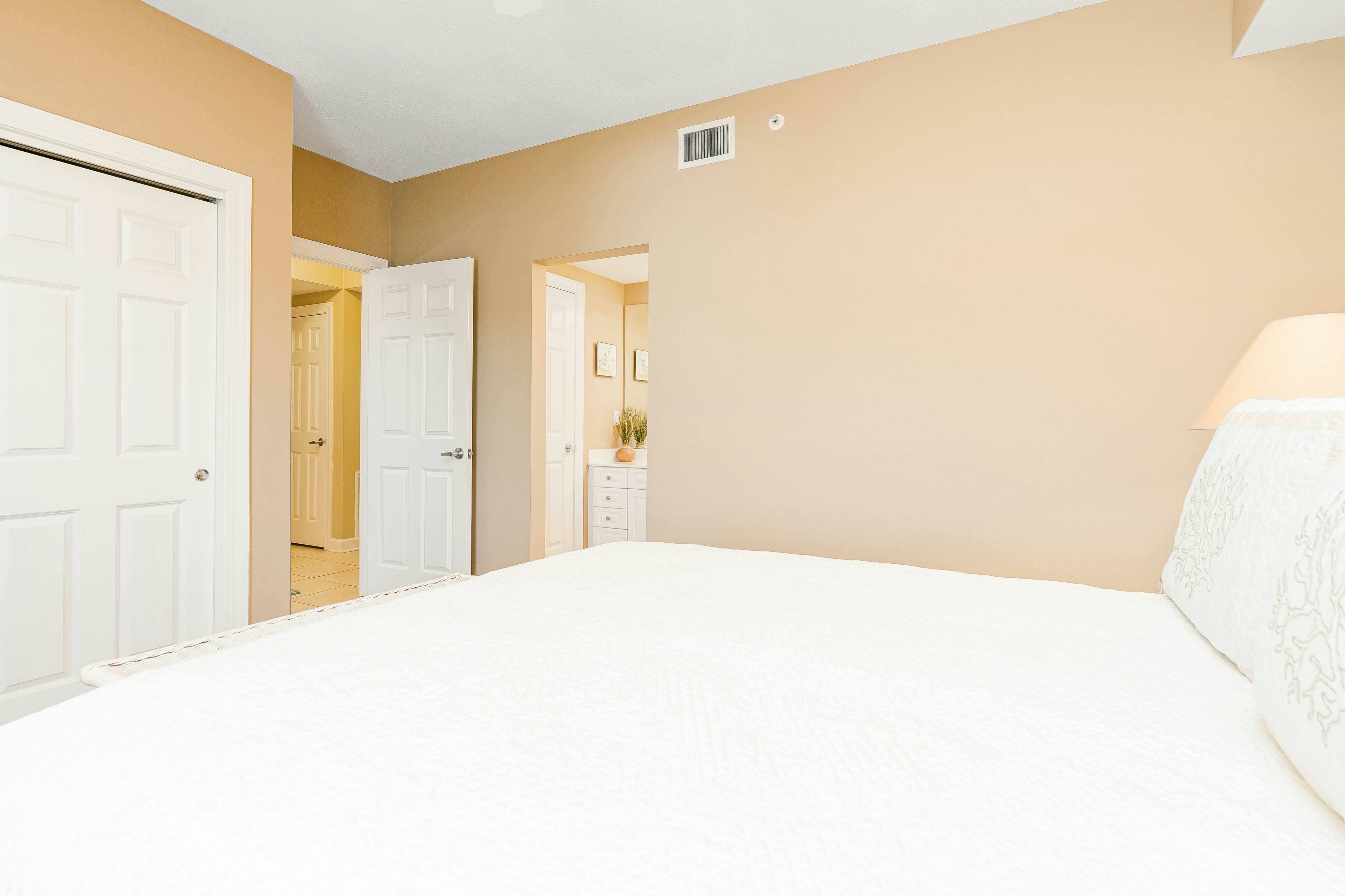 Admirals Quarters 1006