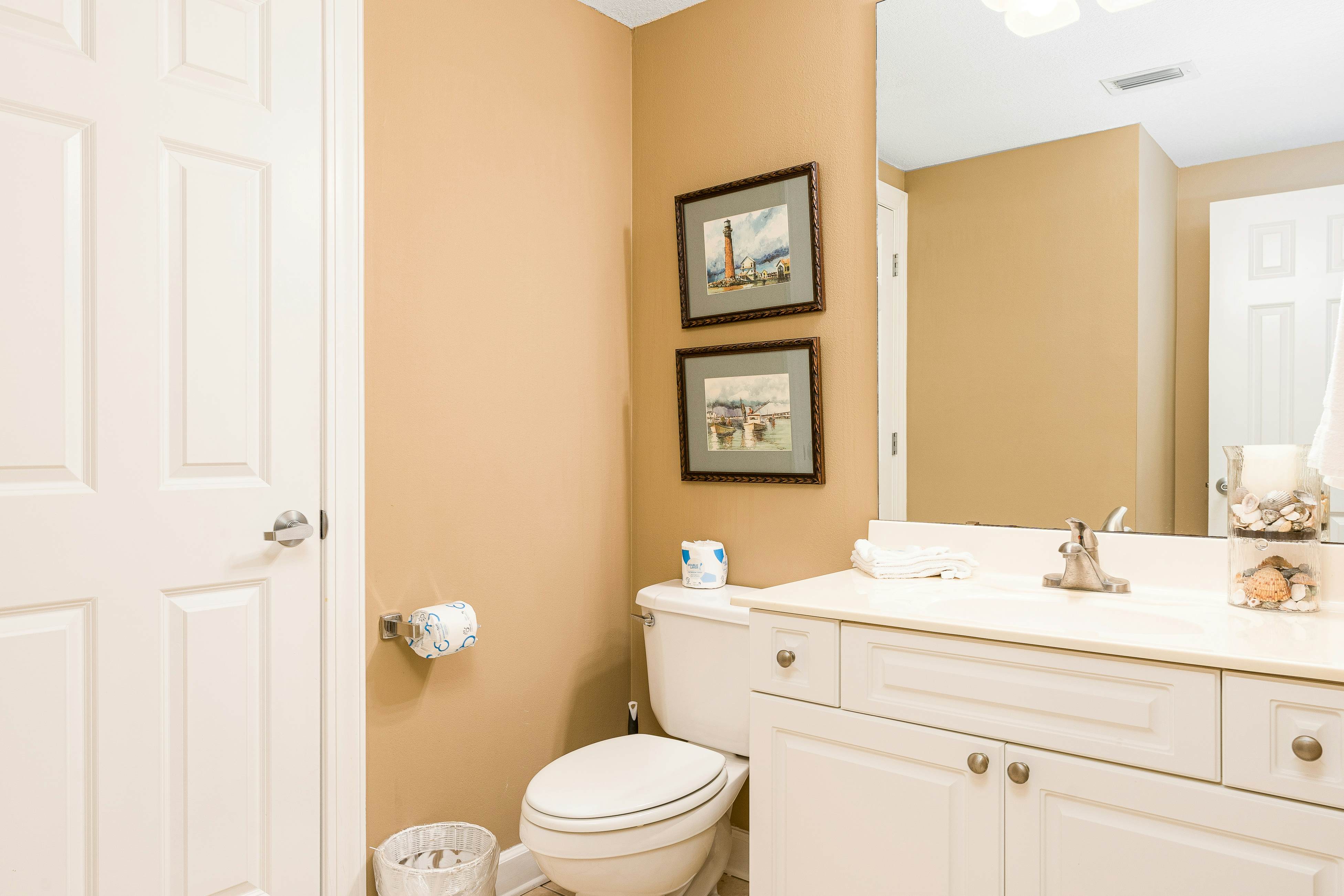 Admirals Quarters 1006