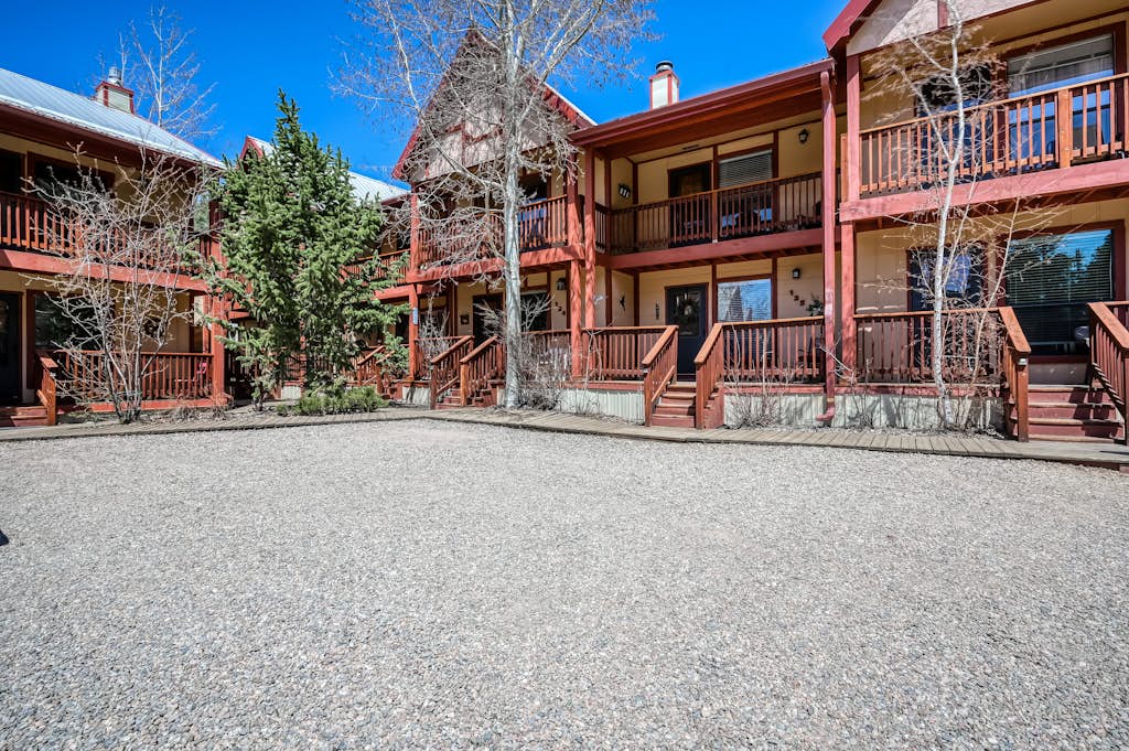 Creekside Serenade - Hot Tubs & Close To Town - Red River