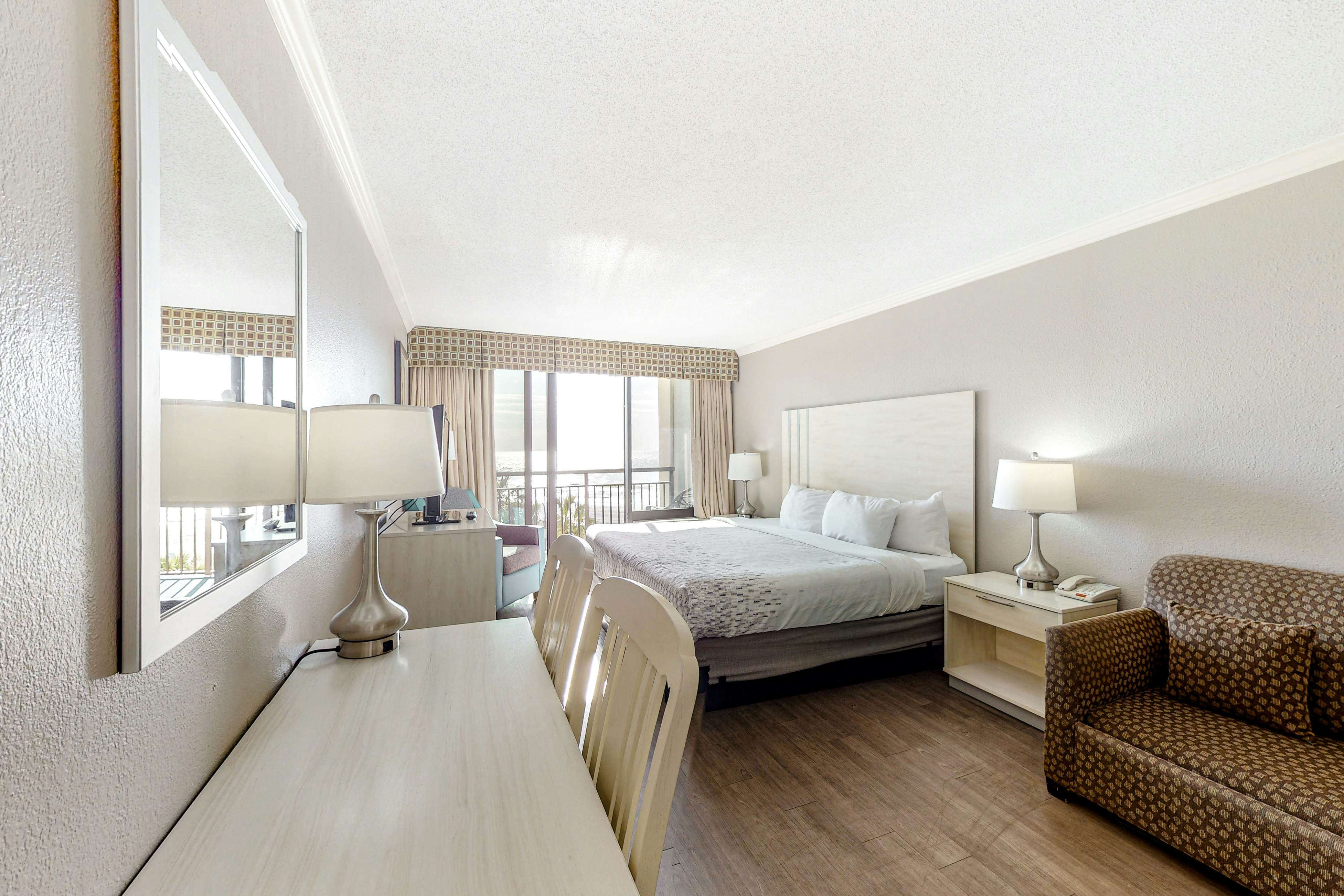 The Patricia Grand 0324