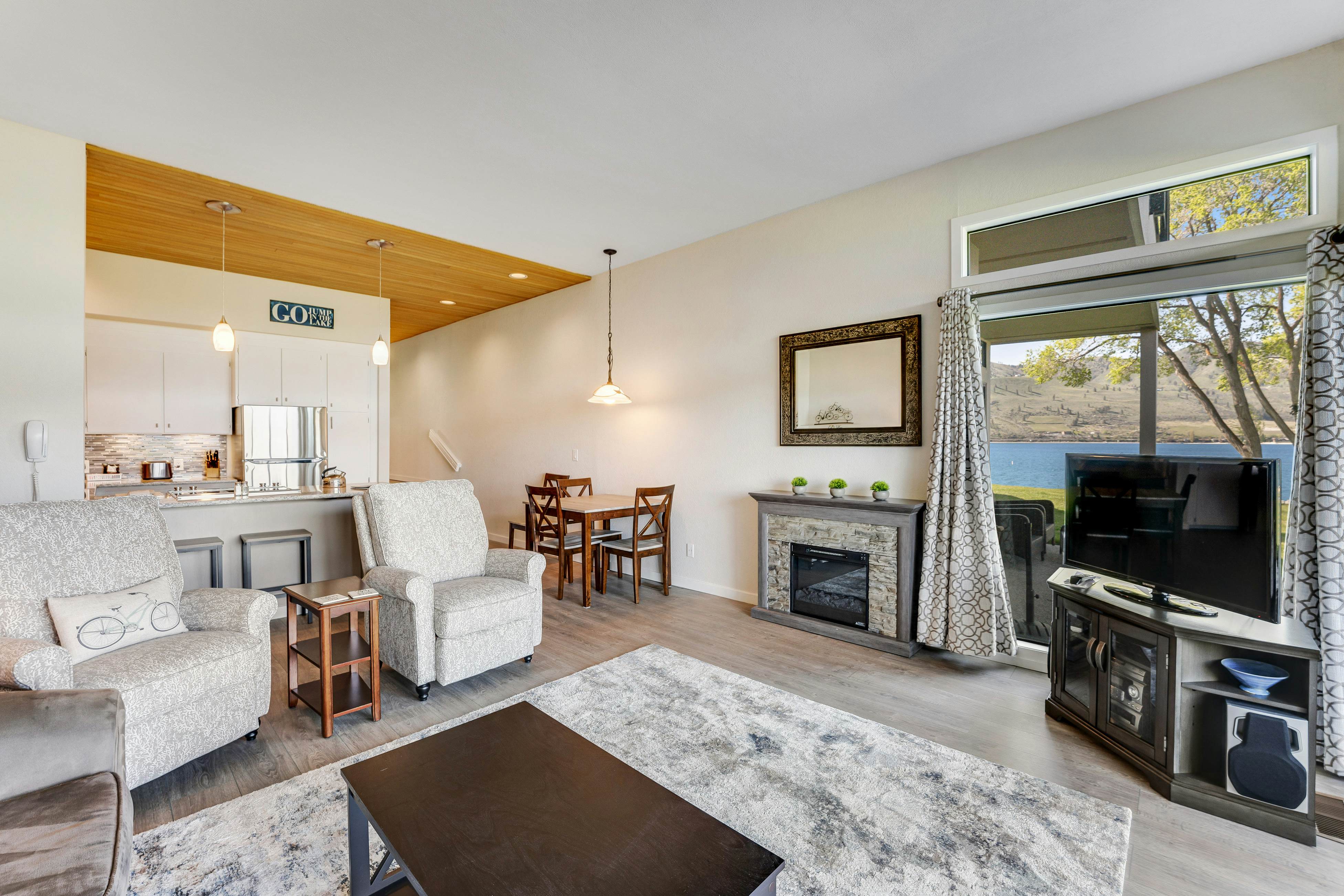 Lake Chelan Shores - Sweet Retreat  #3-3