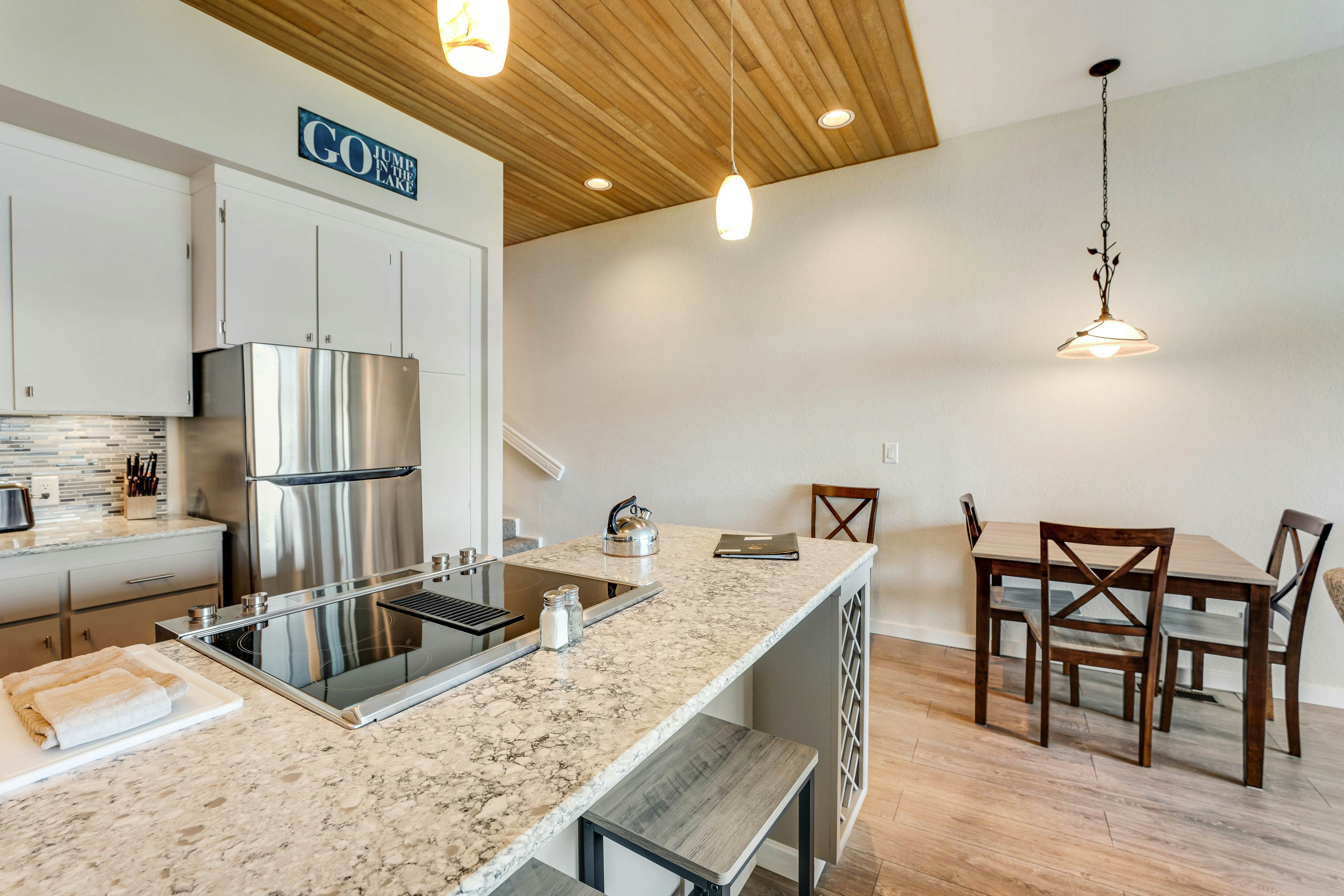 Lake Chelan Shores - Sweet Retreat  #3-3