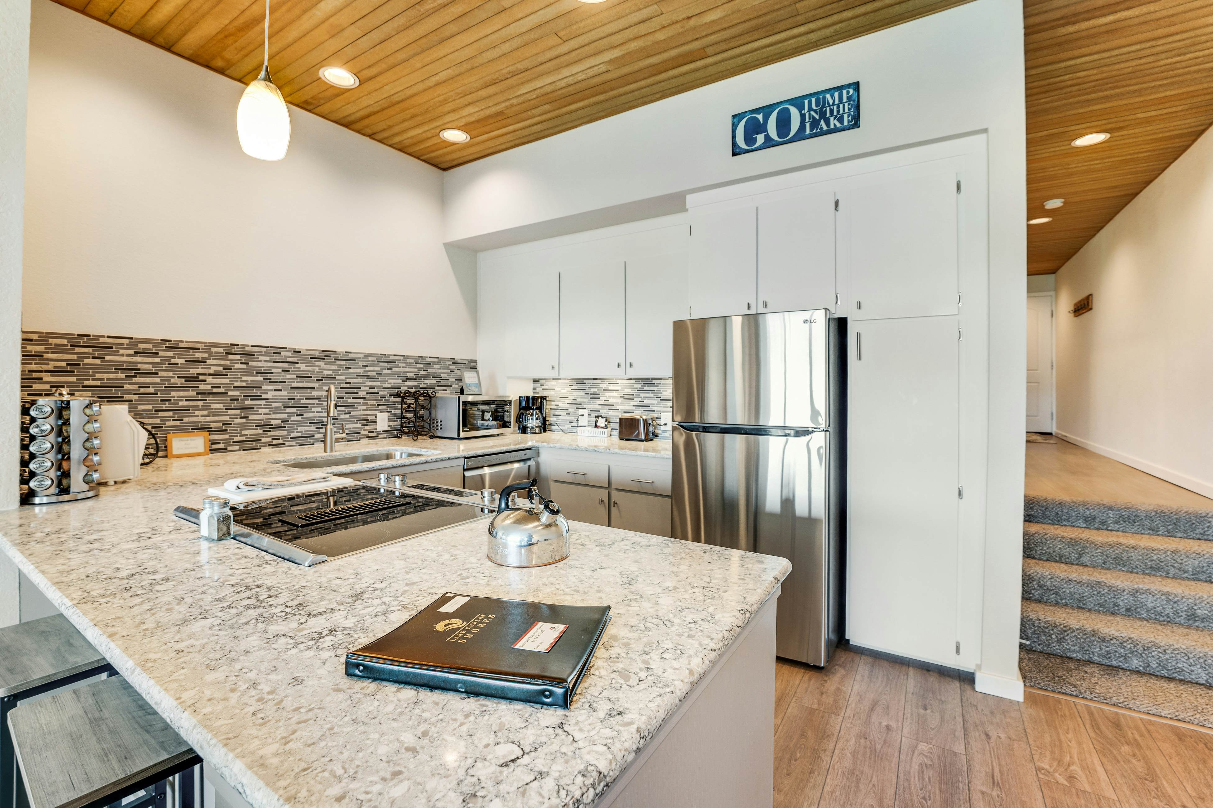 Lake Chelan Shores - Sweet Retreat  #3-3