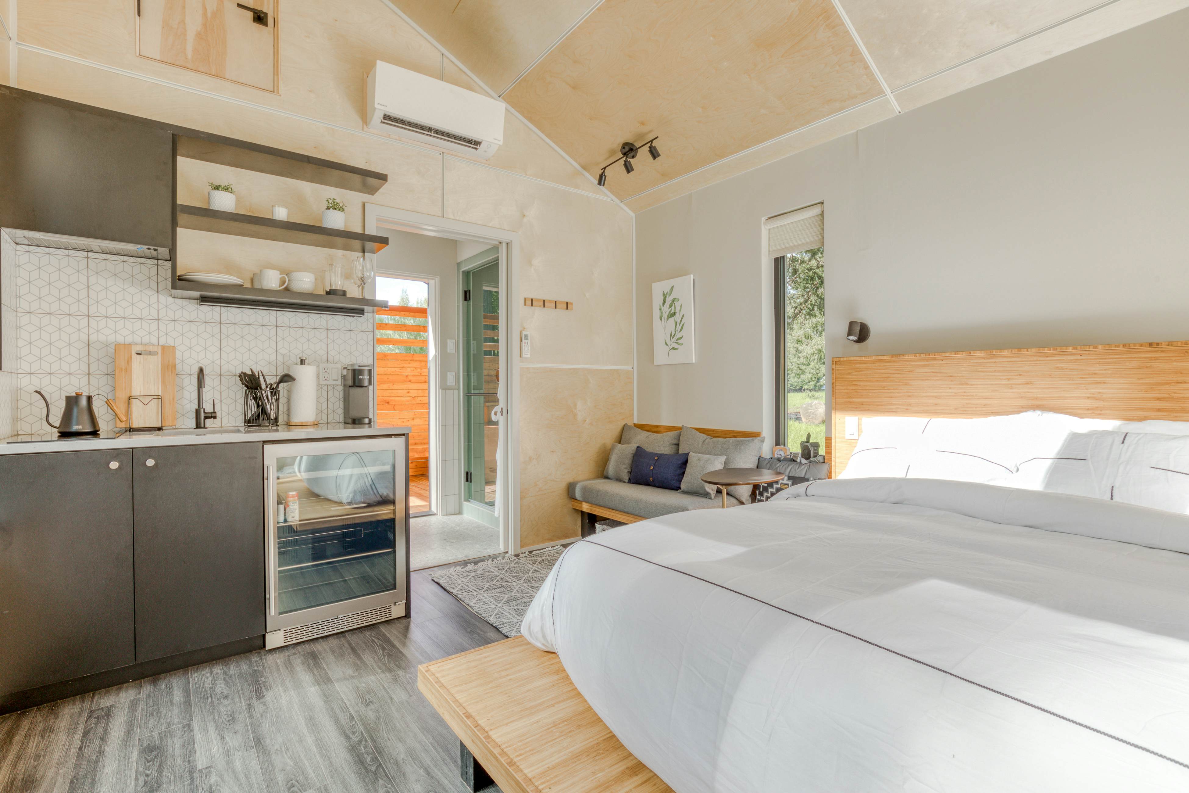 Tenzen Springs Cabin 3 0 BD Stevenson, WA Vacation Rental Vacasa