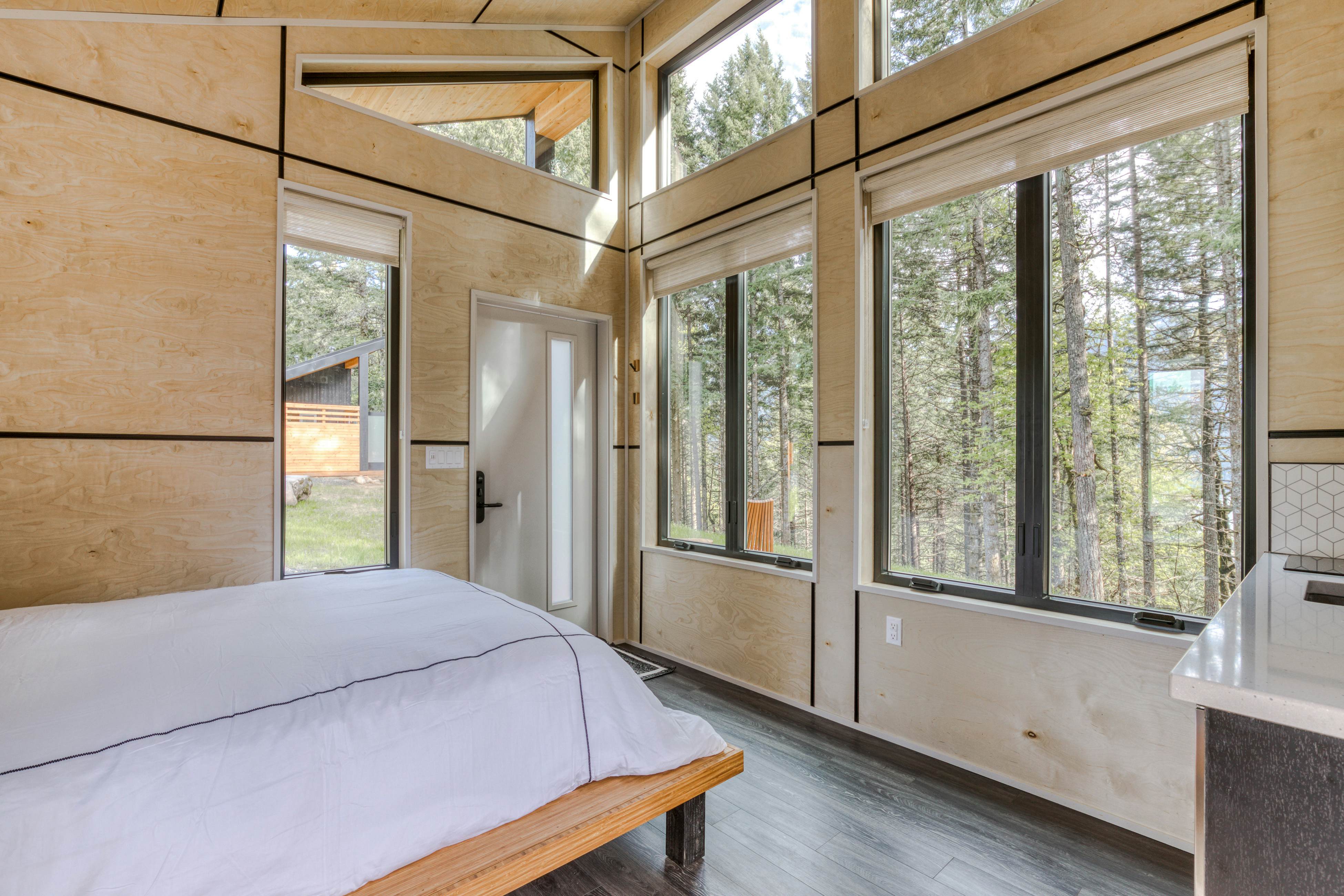 Tenzen Springs Cabin 5 0 BD Stevenson, WA Vacation Rental Vacasa