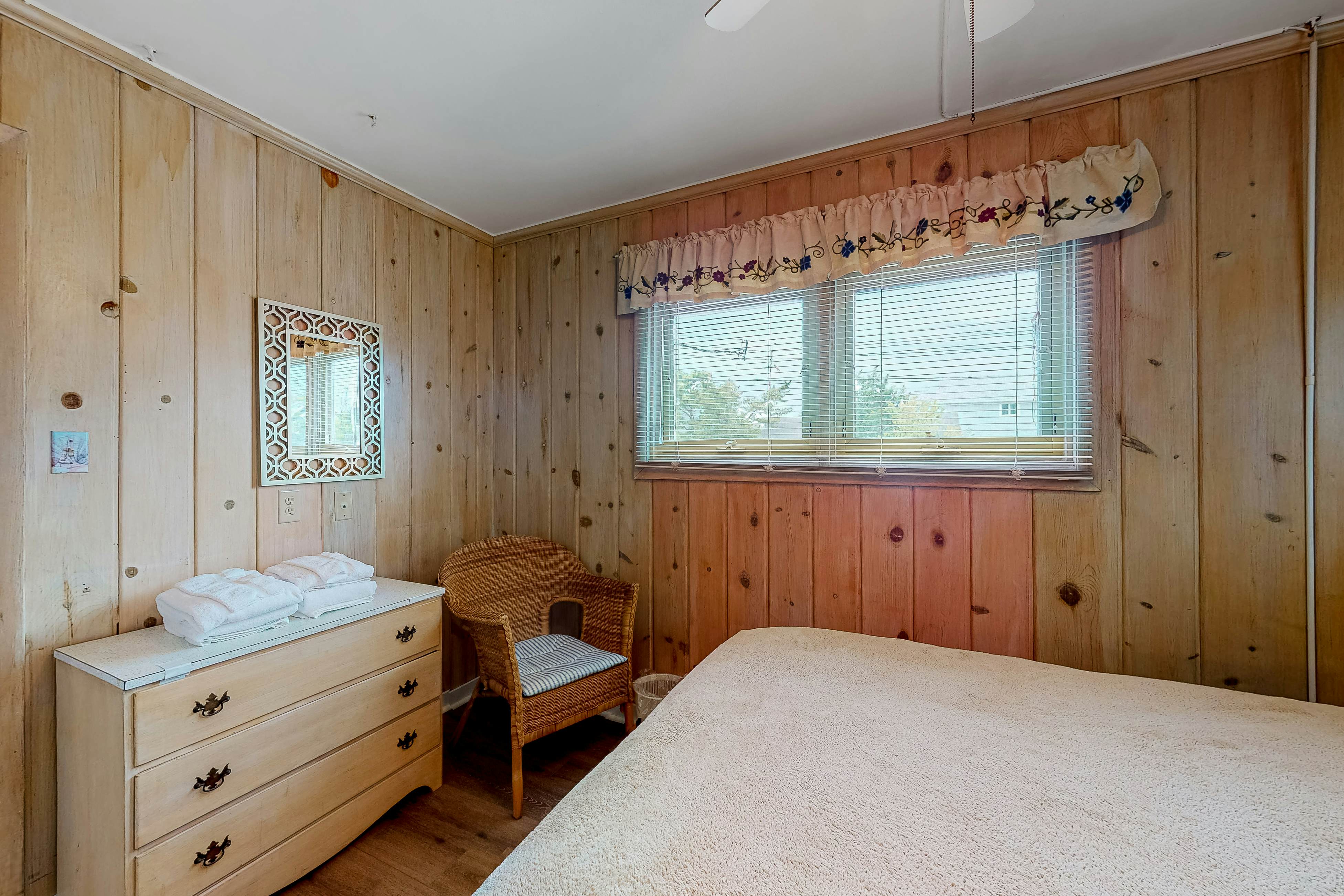 Tower Shores 39575 Admiral Rd. 1 2 BD Bethany Beach, DE Vacation