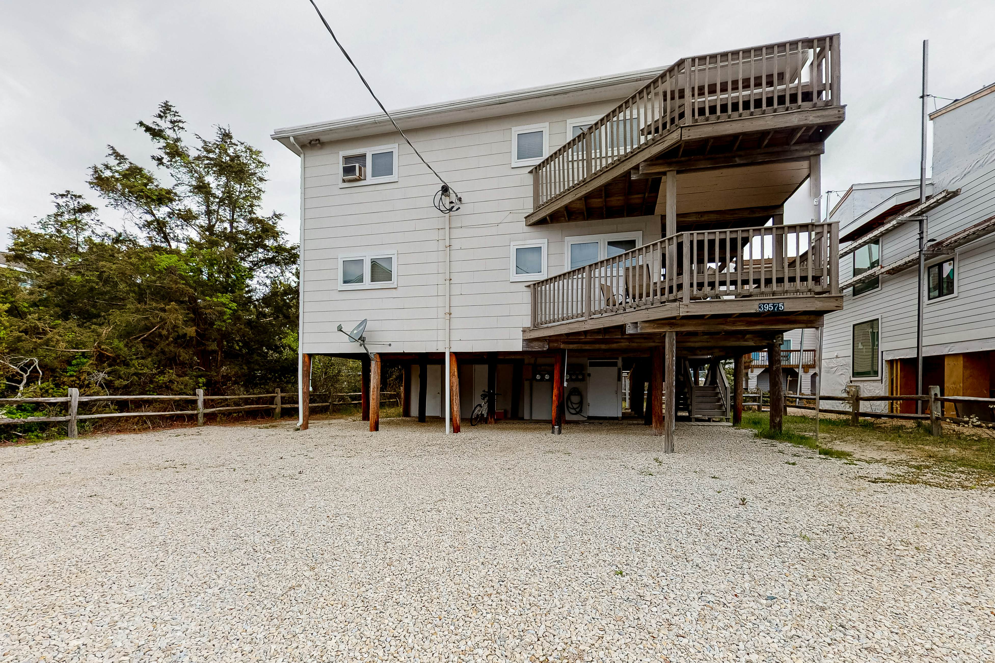 Tower Shores 39575 Admiral Rd. 1 2 BD Bethany Beach, DE Vacation