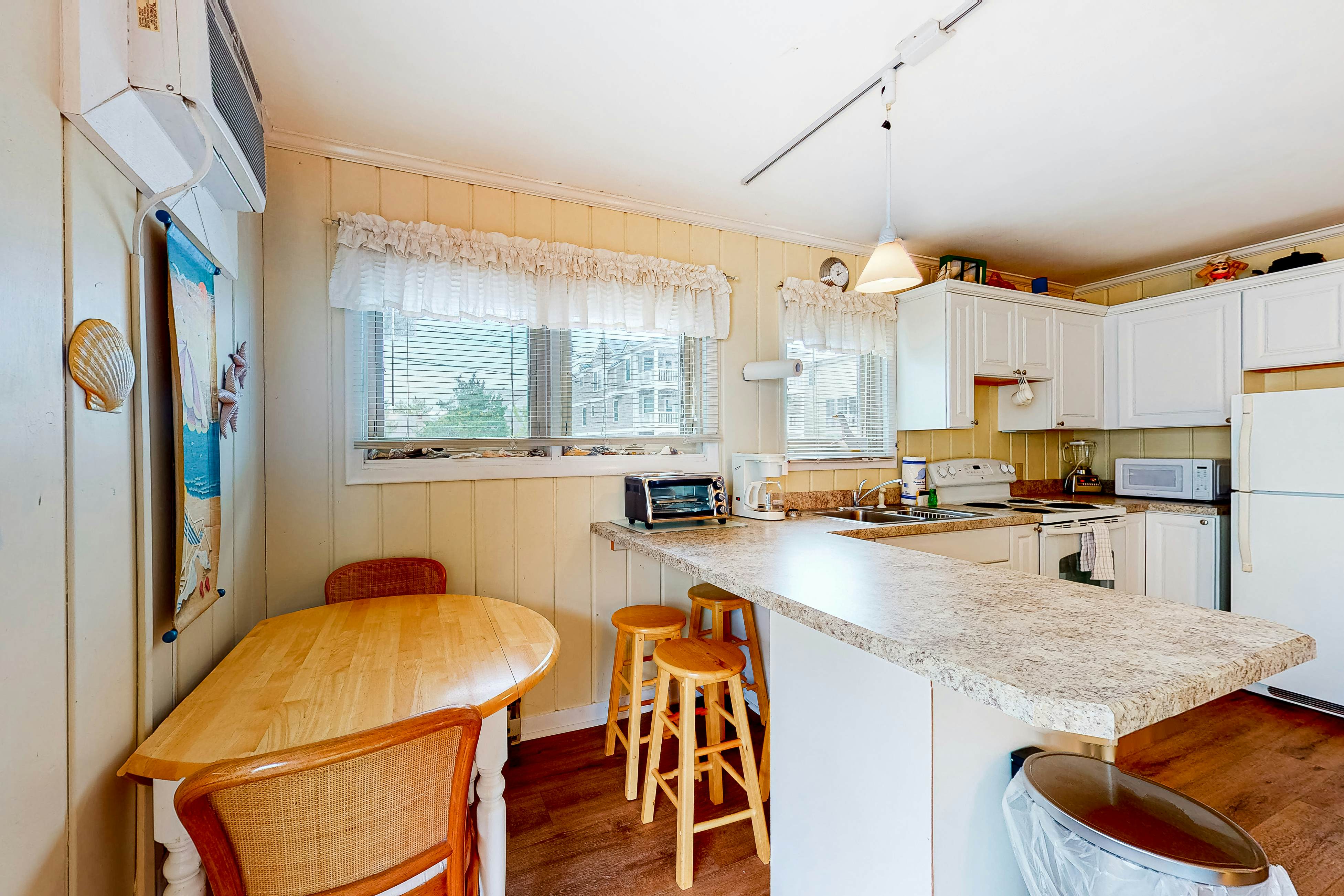 Tower Shores 39575 Admiral Rd. 1 2 BD Bethany Beach, DE Vacation