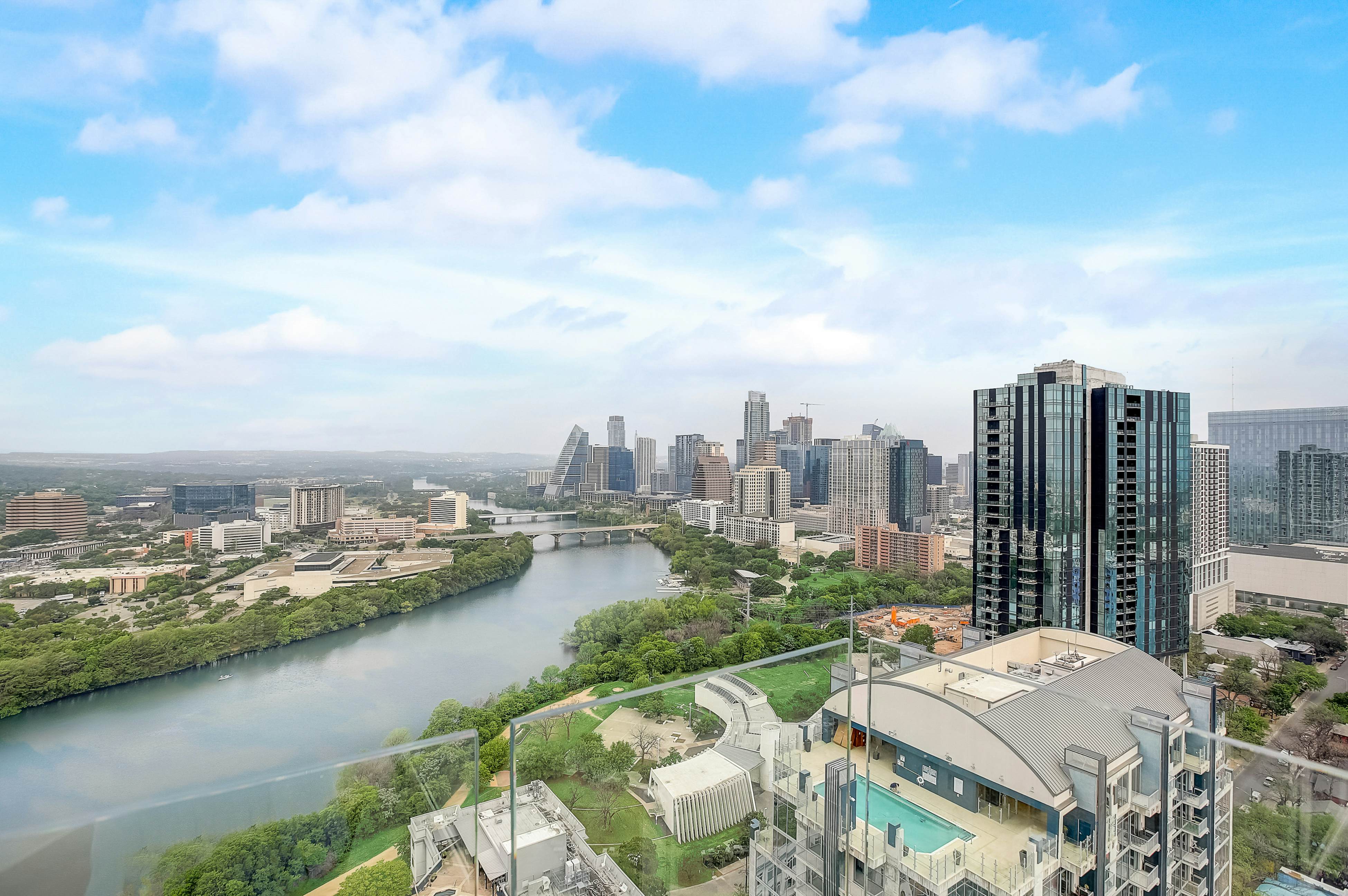 Natiivo Austin High Hopes