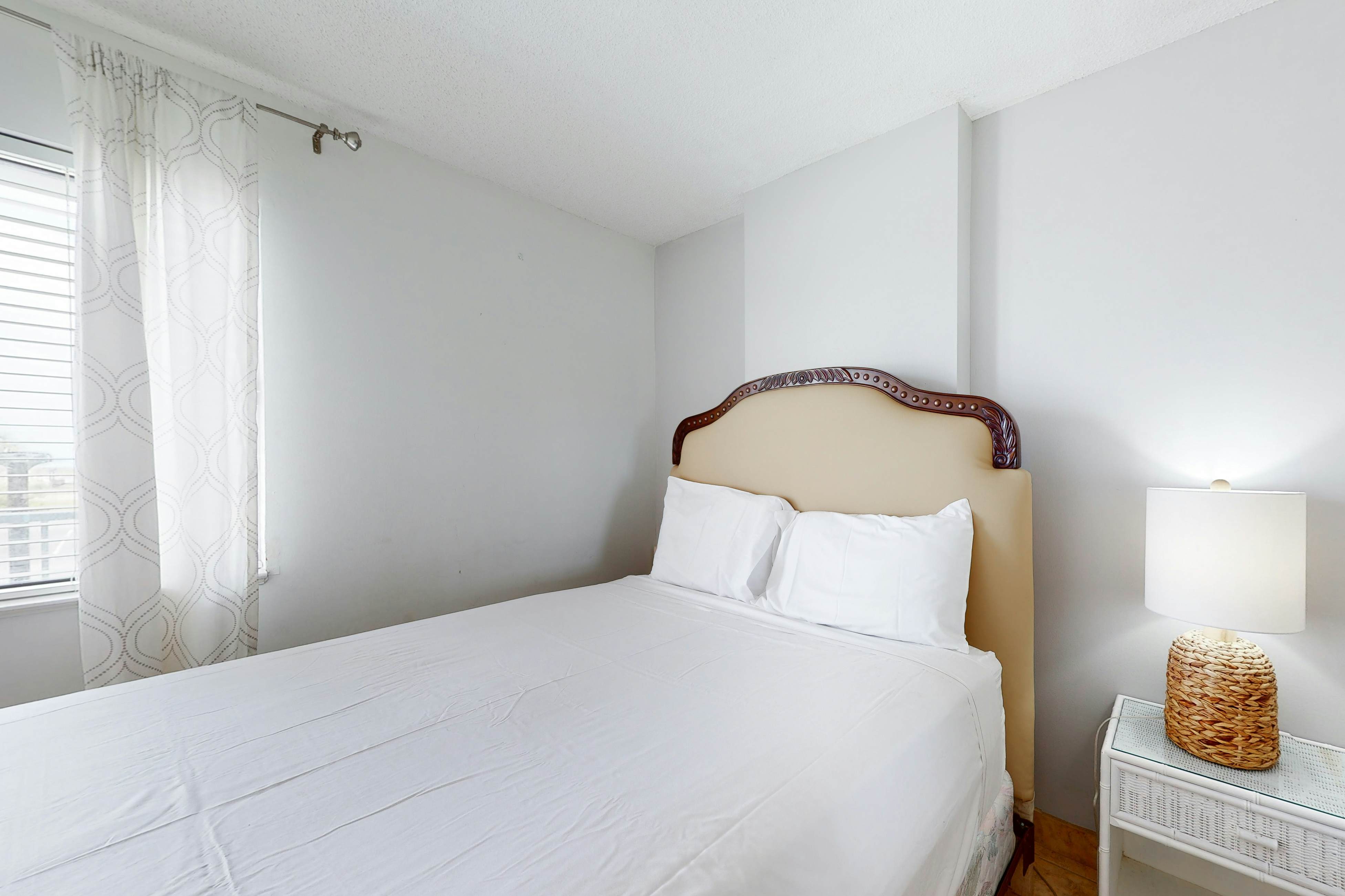 Gulf Shores Surf & Racquet Club 207A